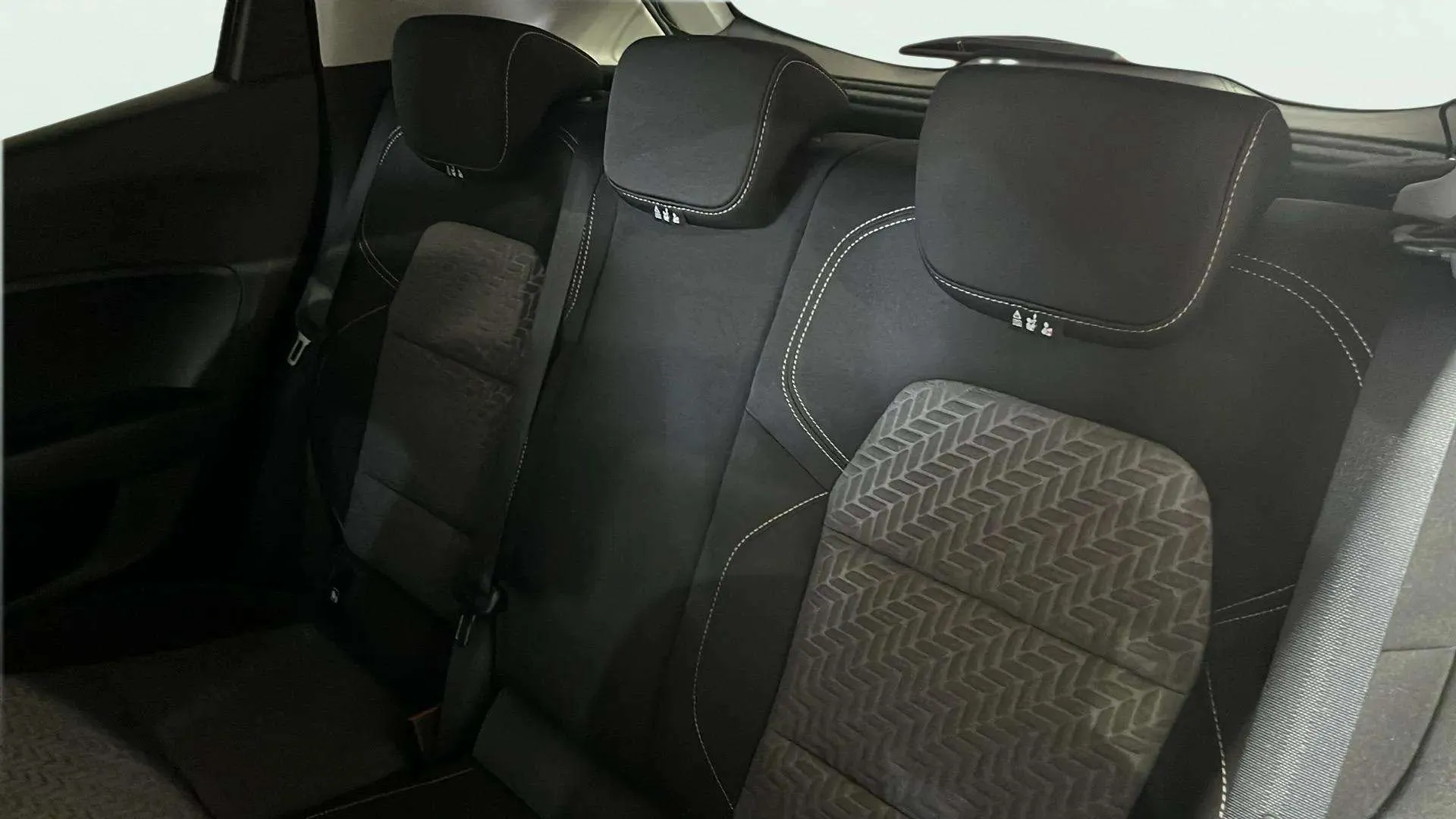 Renault Clio Authentic SCe - foto 25