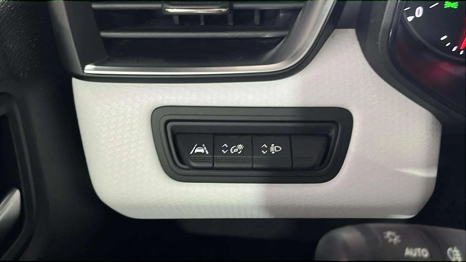 Renault Clio Authentic SCe - foto 21