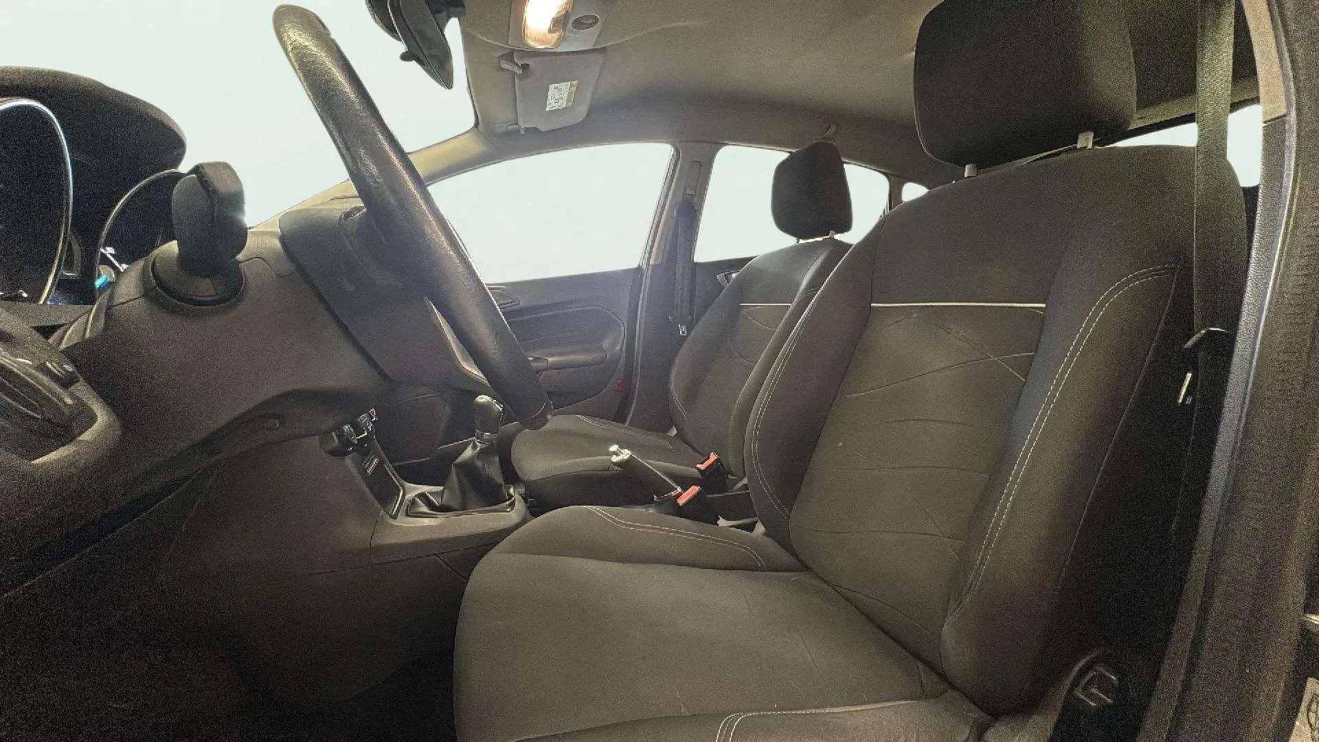 Ford Fiesta 1.5 TDCi Trend - foto 15