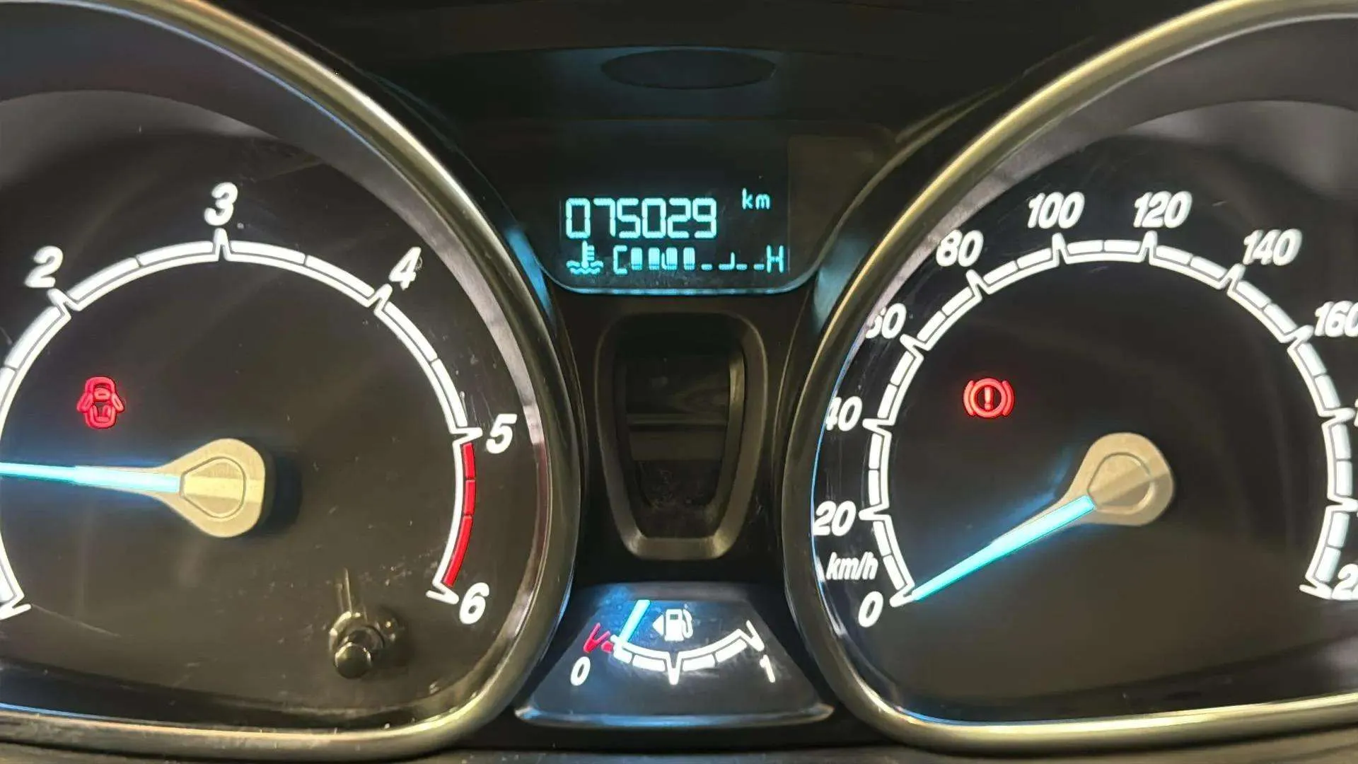 Ford Fiesta 1.5 TDCi Trend - foto 14