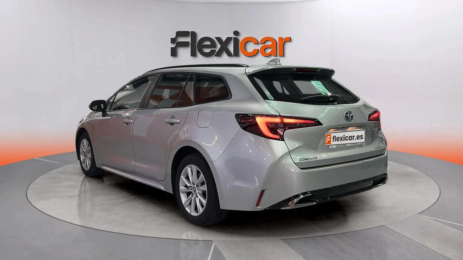 Toyota Corolla 140H Active Plus Touring Sport - foto 5