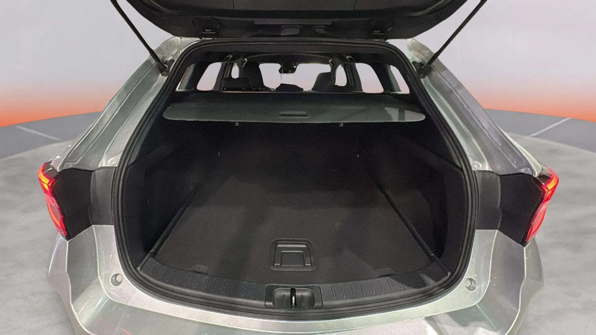 Toyota Corolla 140H Active Plus Touring Sport - foto 9