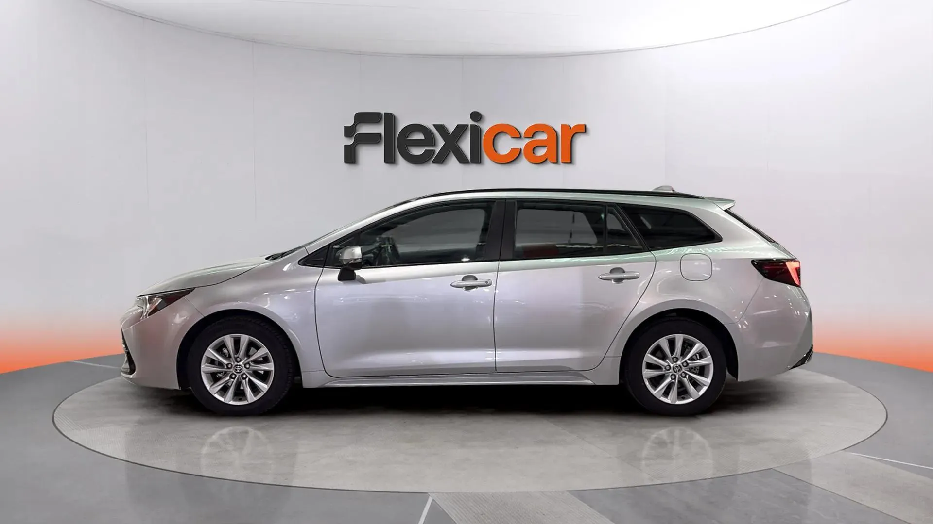 Toyota Corolla 140H Active Plus Touring Sport - foto 4