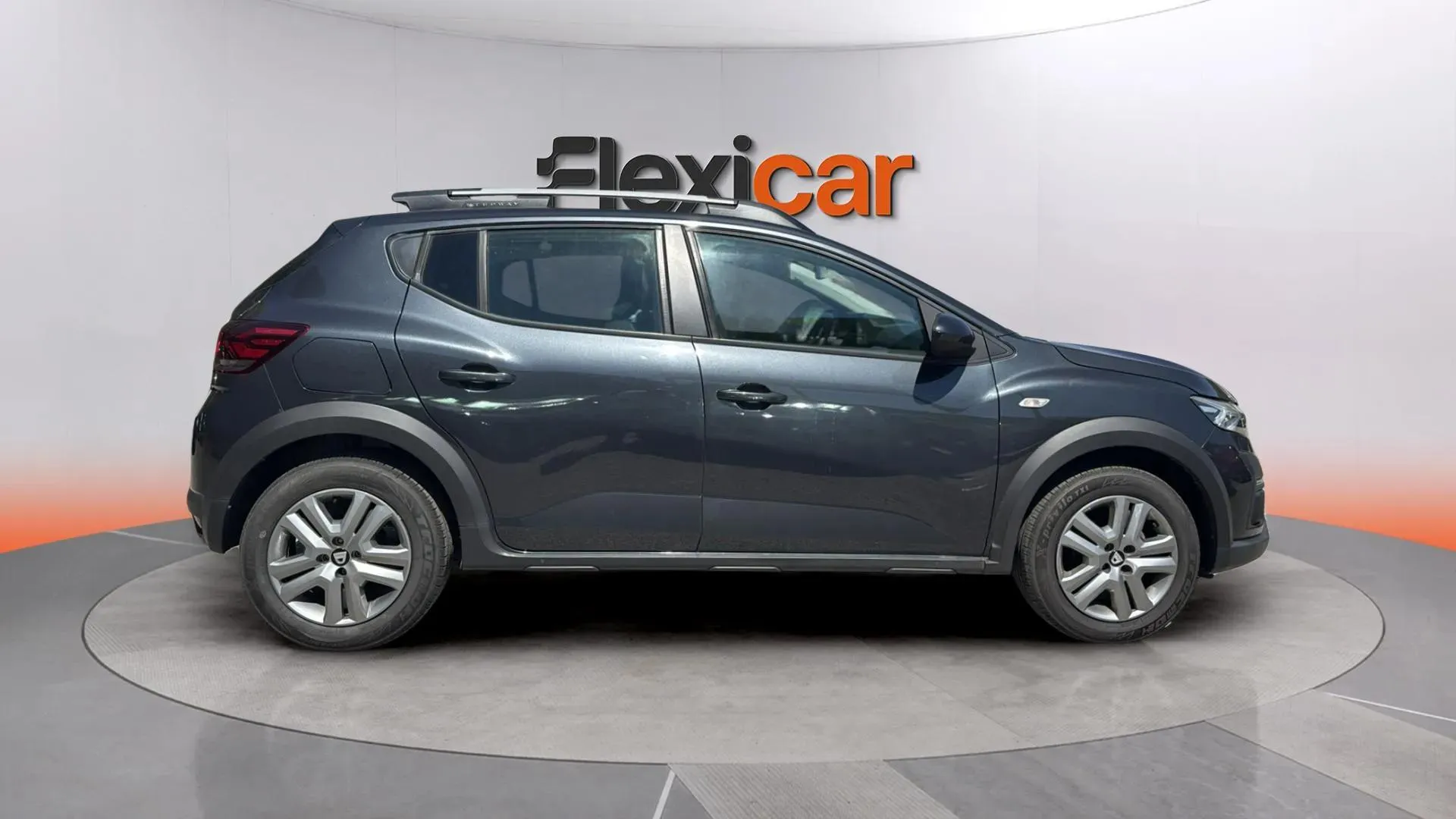 Dacia Sandero Stepway Comfort TCe - foto 8