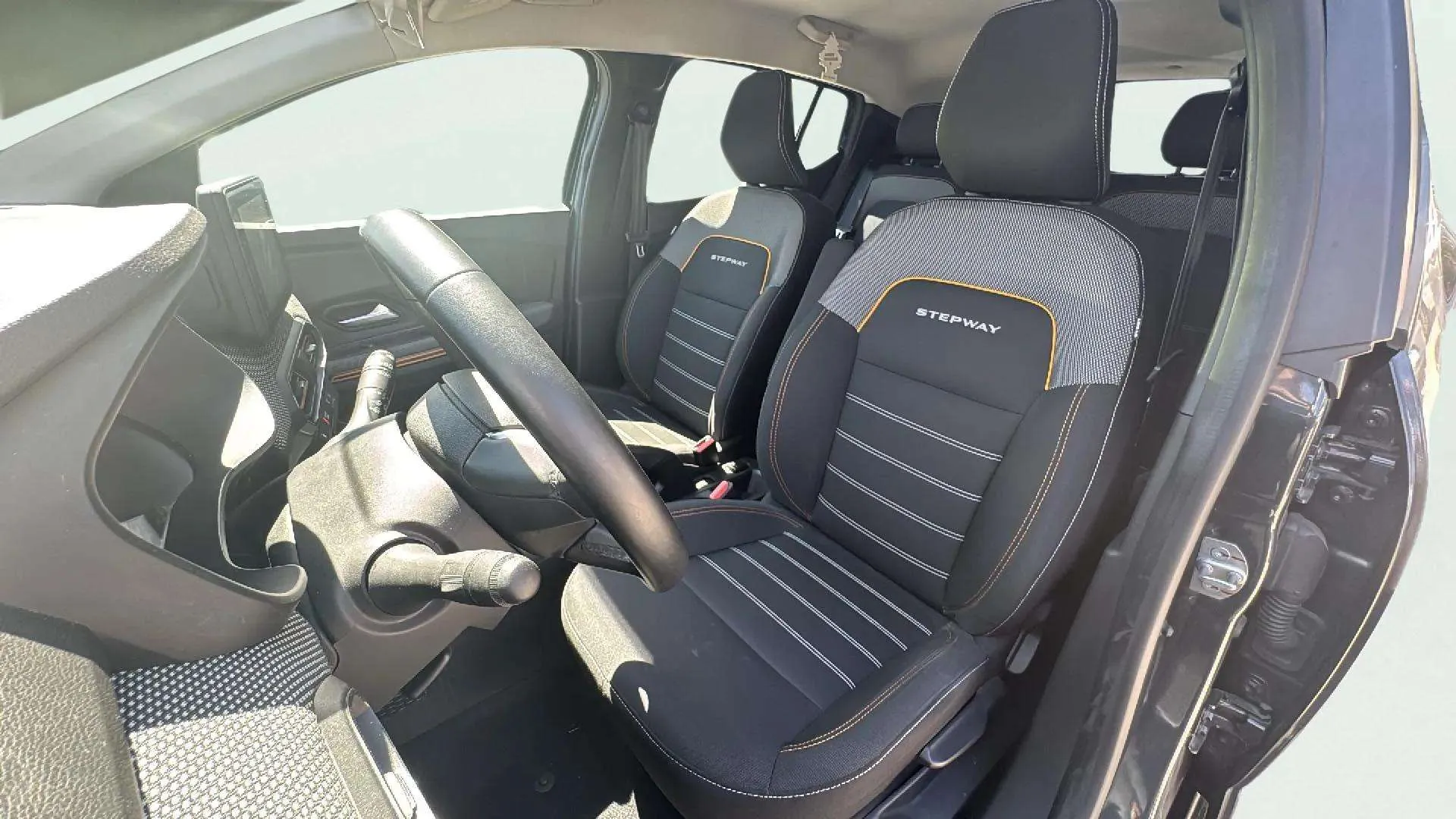 Dacia Sandero Stepway Comfort TCe - foto 13
