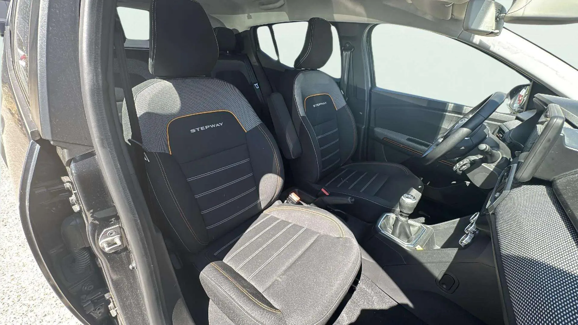 Dacia Sandero Stepway Comfort TCe - foto 14