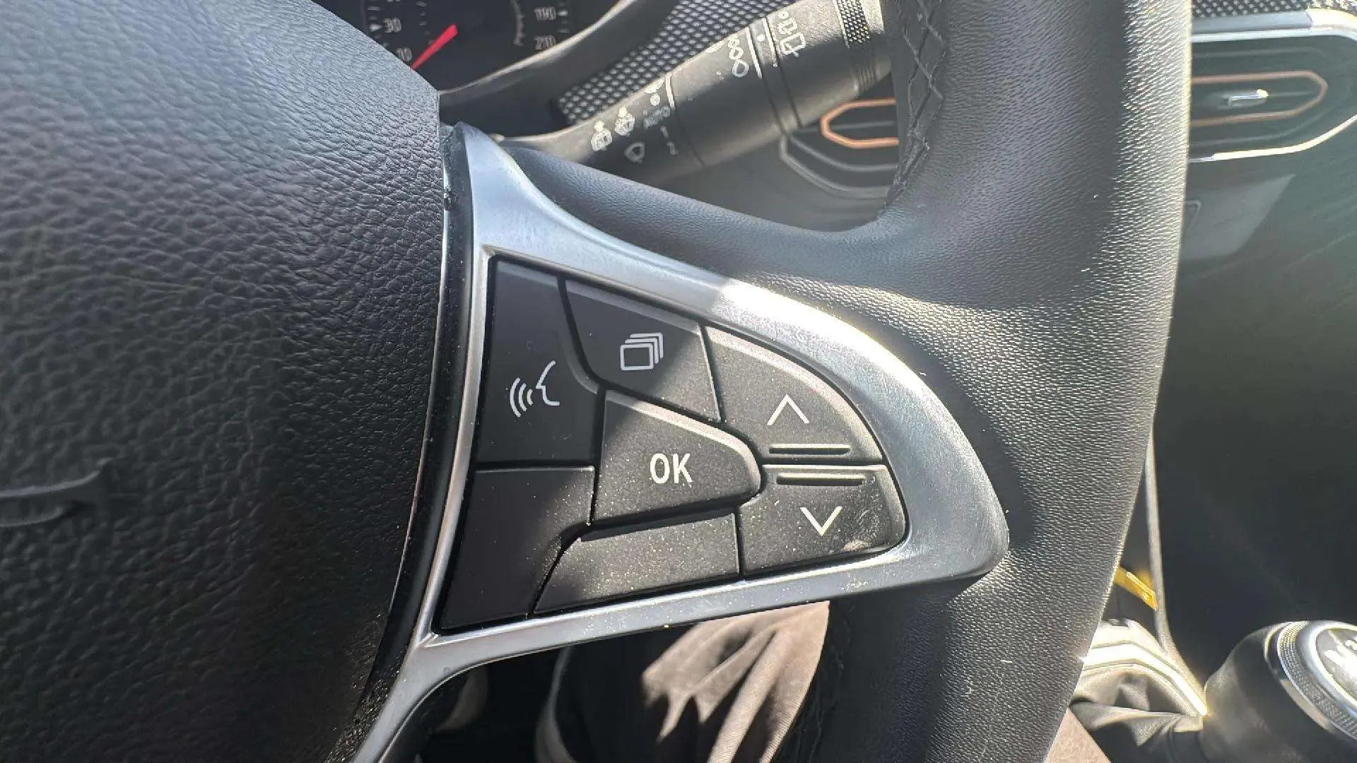 Dacia Sandero Stepway Comfort TCe - foto 17