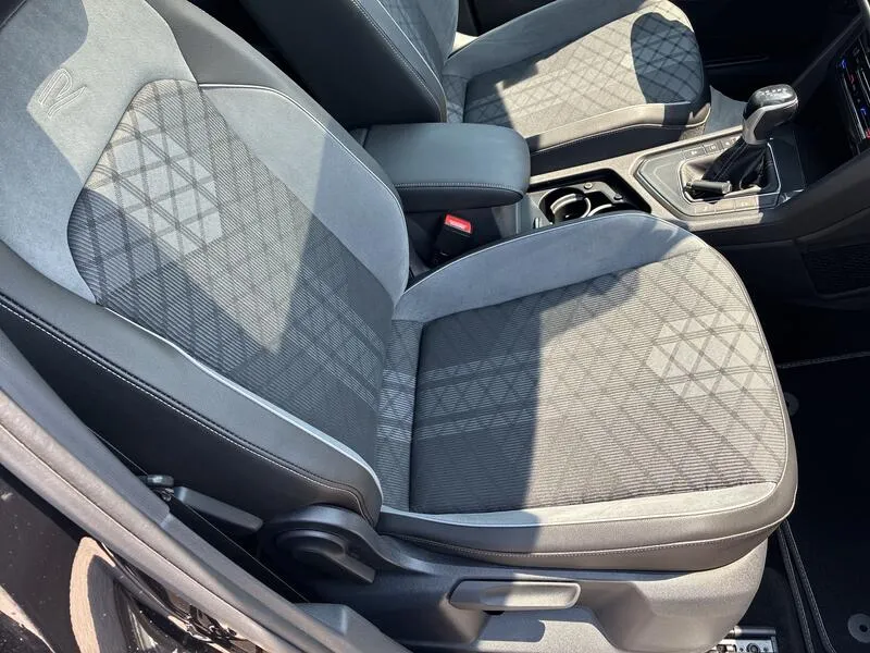 Volkswagen Tiguan 2.0 TDI R-Line - foto 23