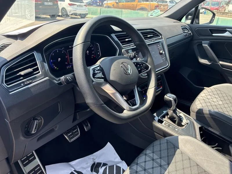Volkswagen Tiguan 2.0 TDI R-Line - foto 33