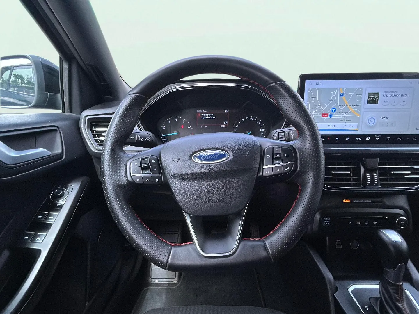 Ford Focus 1.0 EcoBoost MHEV ST-Line X SB - foto 11