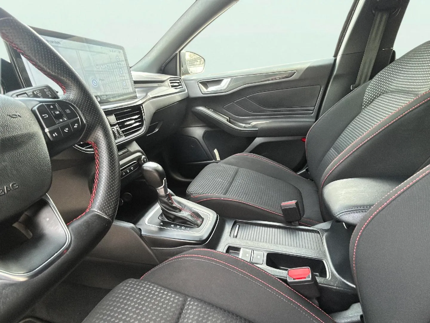Ford Focus 1.0 EcoBoost MHEV ST-Line X SB - foto 23
