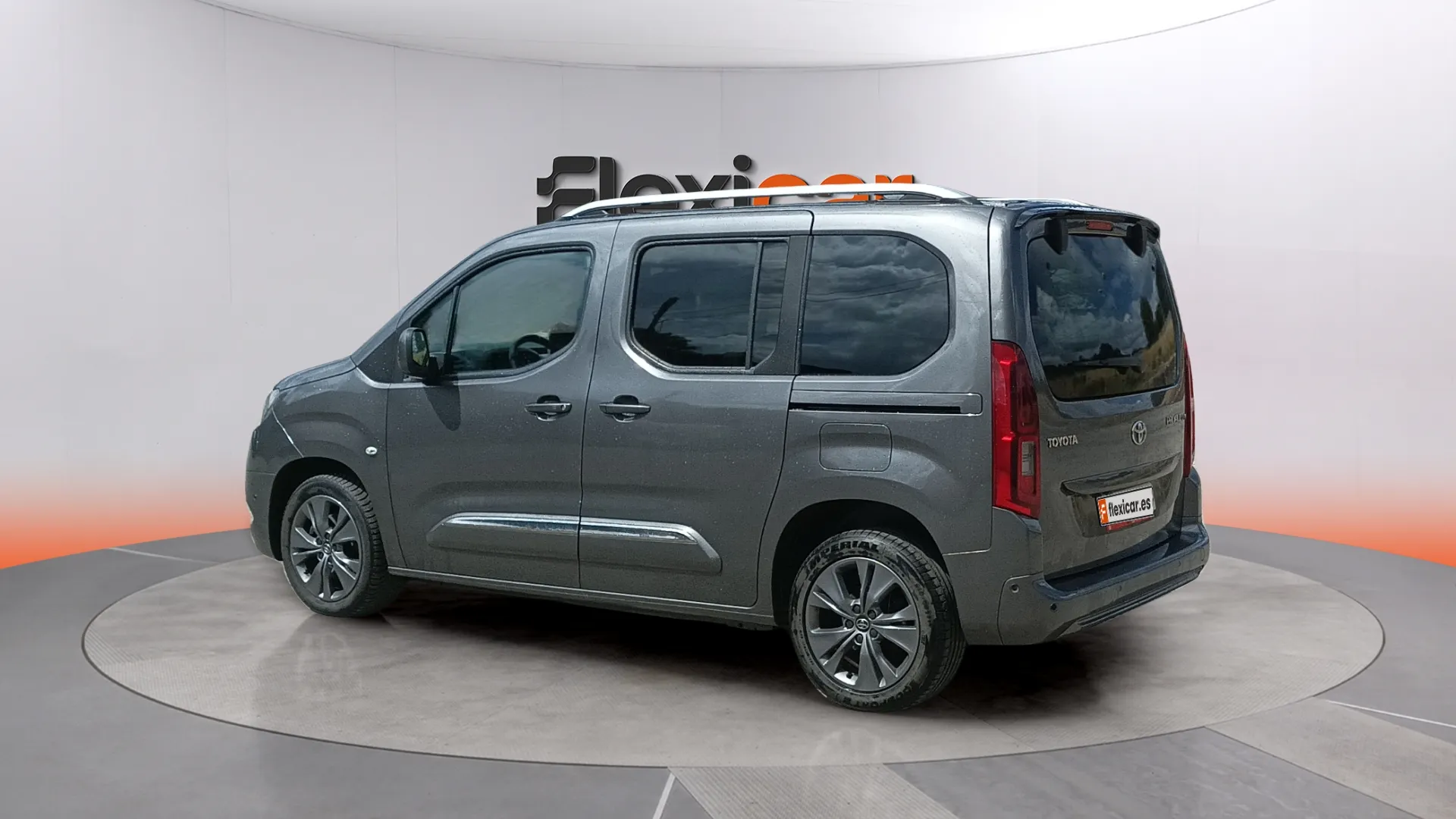 Toyota Proace City 1.2 Family Active L1 - foto 8