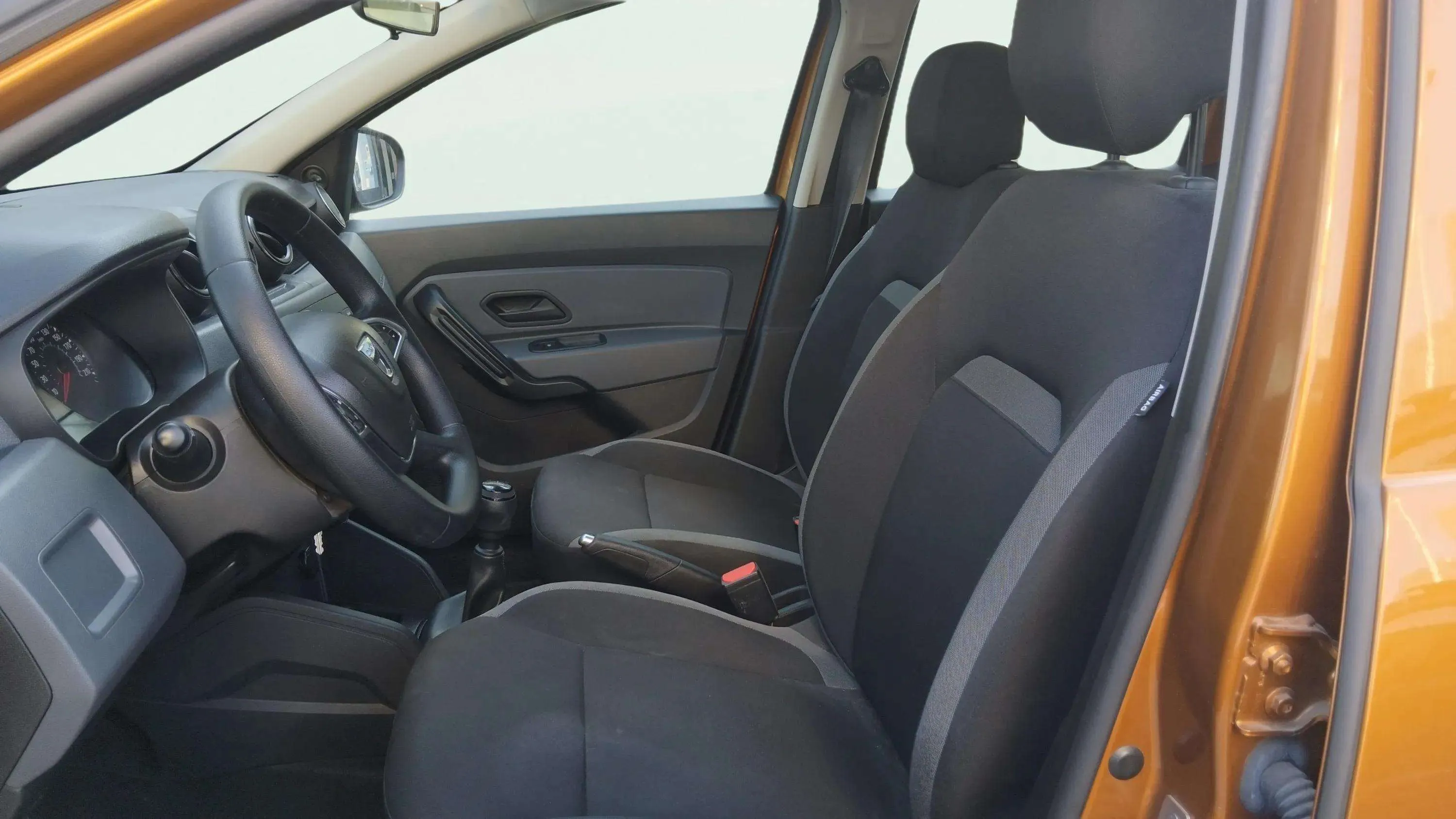 Dacia Duster Comfort 1.6 4x2 - foto 17