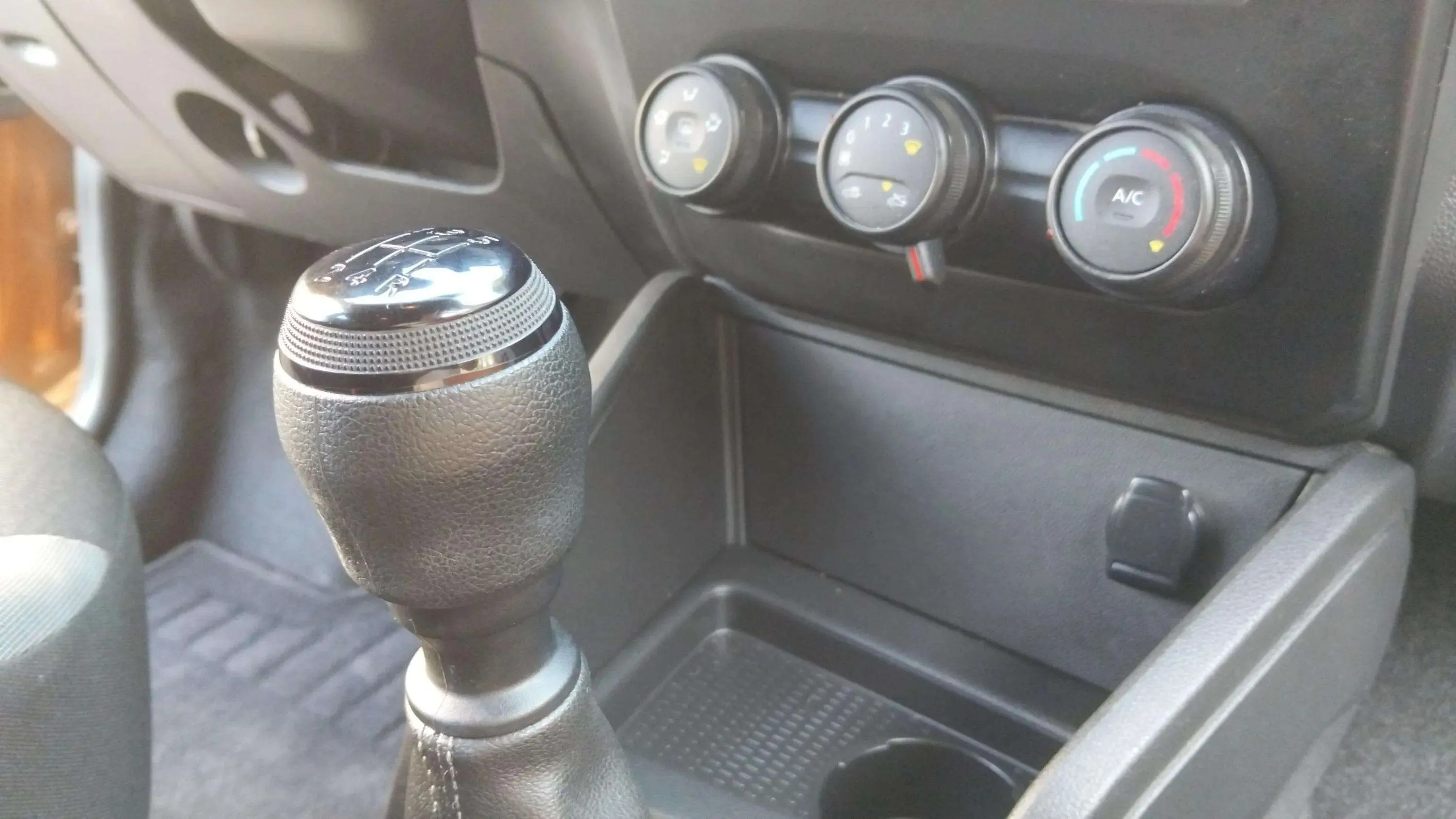 Dacia Duster Comfort 1.6 4x2 - foto 15