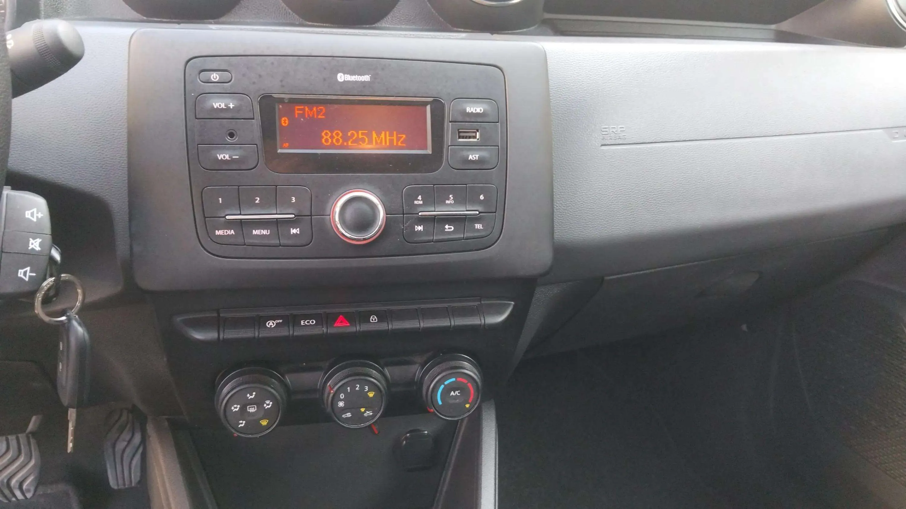 Dacia Duster Comfort 1.6 4x2 - foto 13