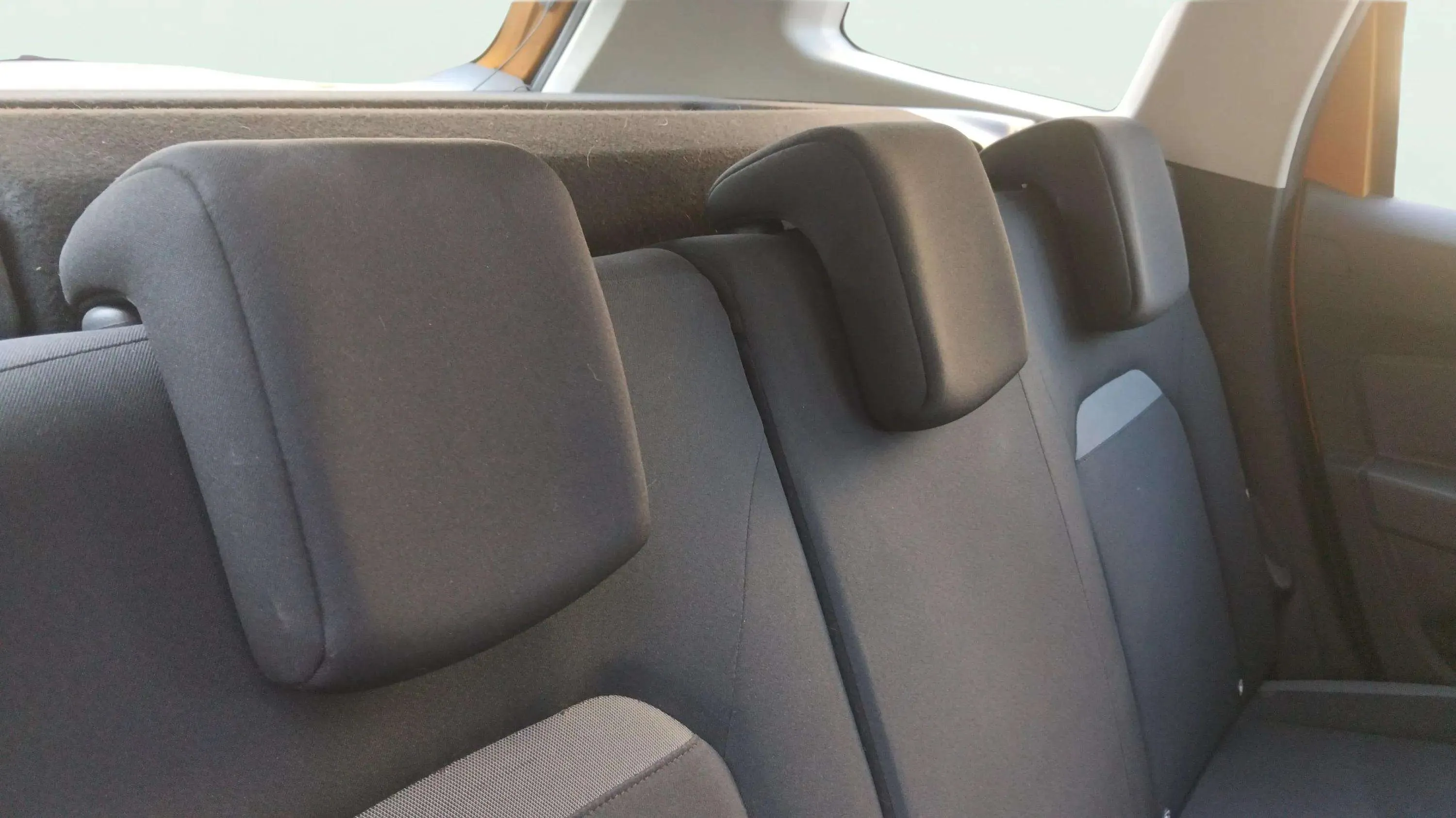 Dacia Duster Comfort 1.6 4x2 - foto 21