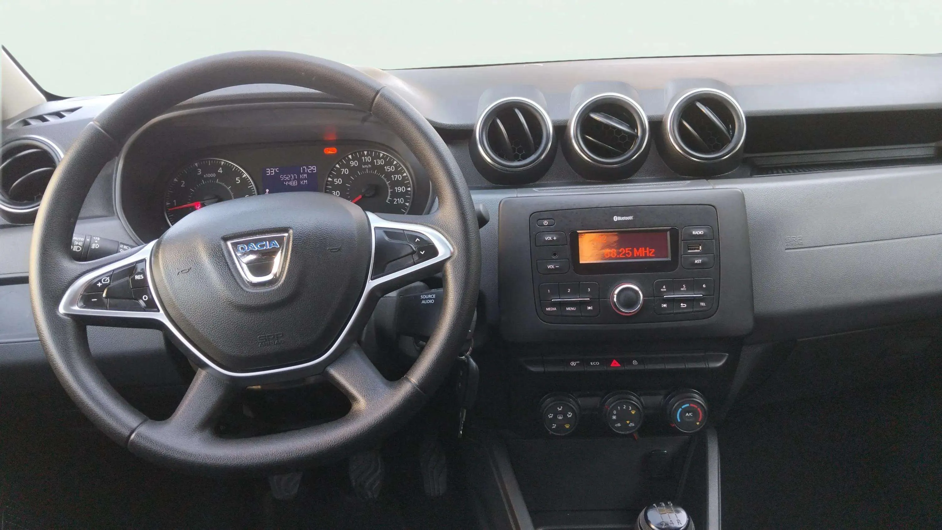 Dacia Duster Comfort 1.6 4x2 - foto 10