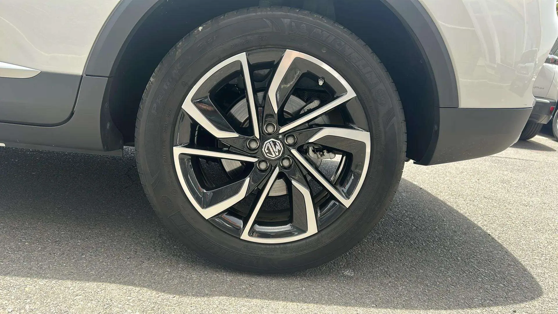 MG ZS 1.0T Comfort - foto 11