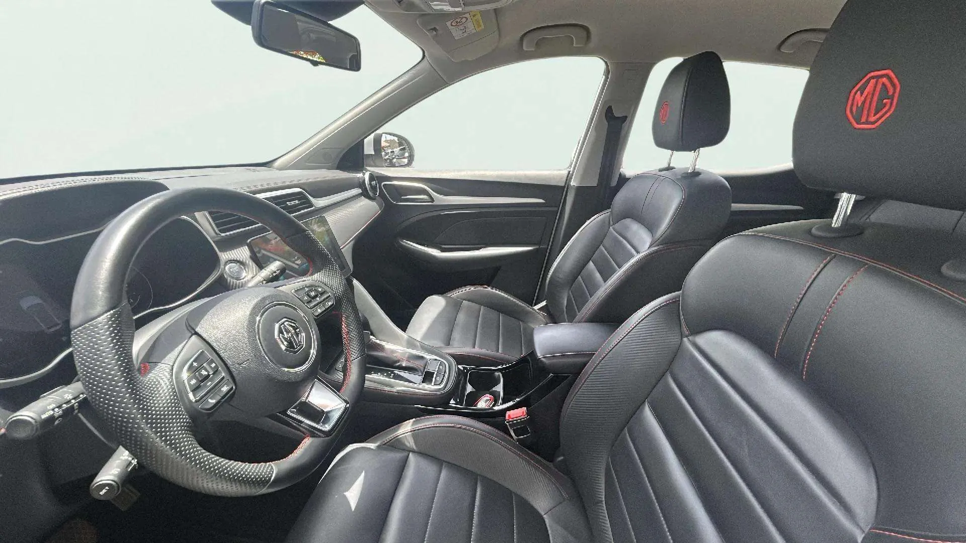 MG ZS 1.0T Comfort - foto 9