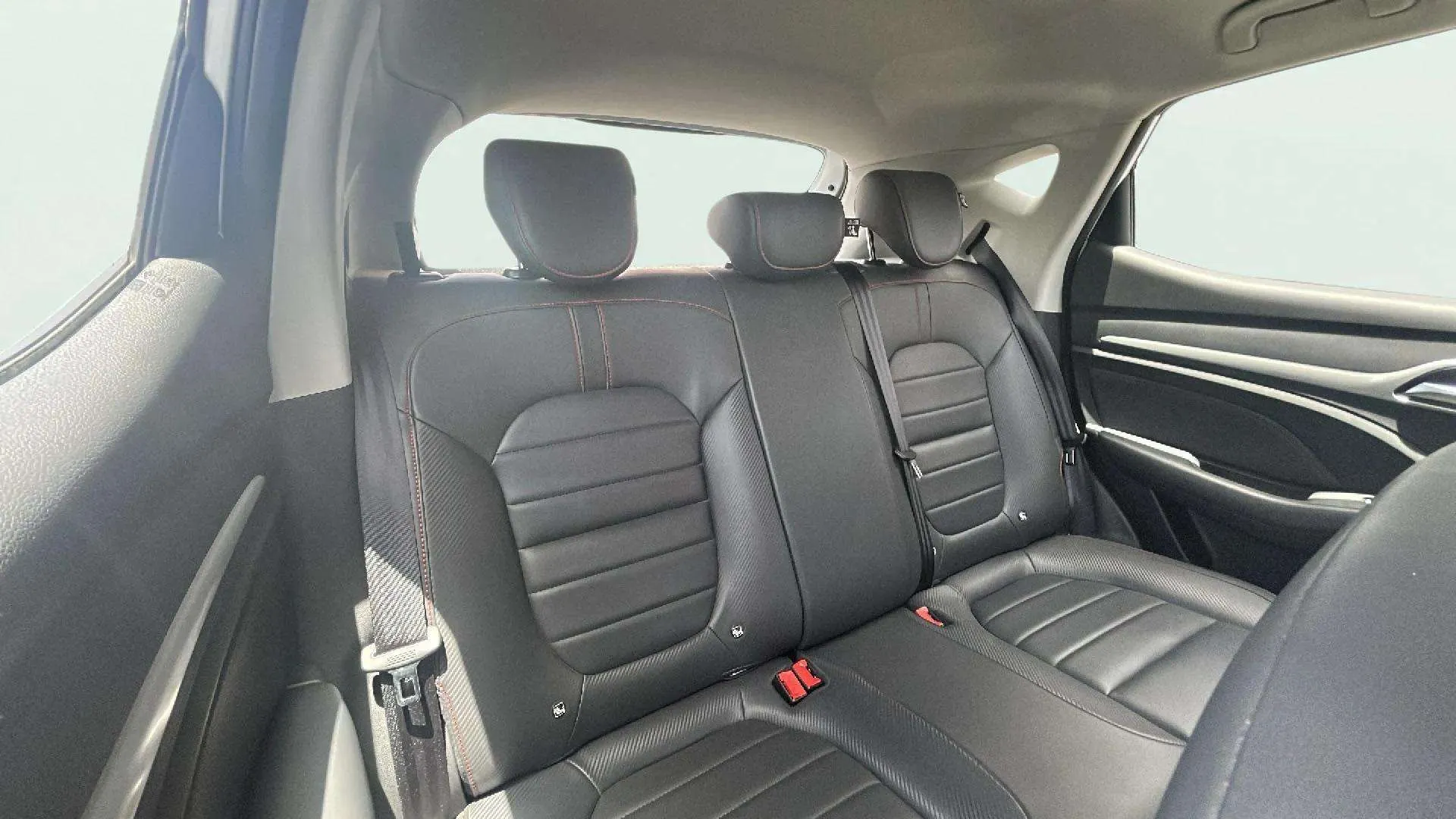 MG ZS 1.0T Comfort - foto 13
