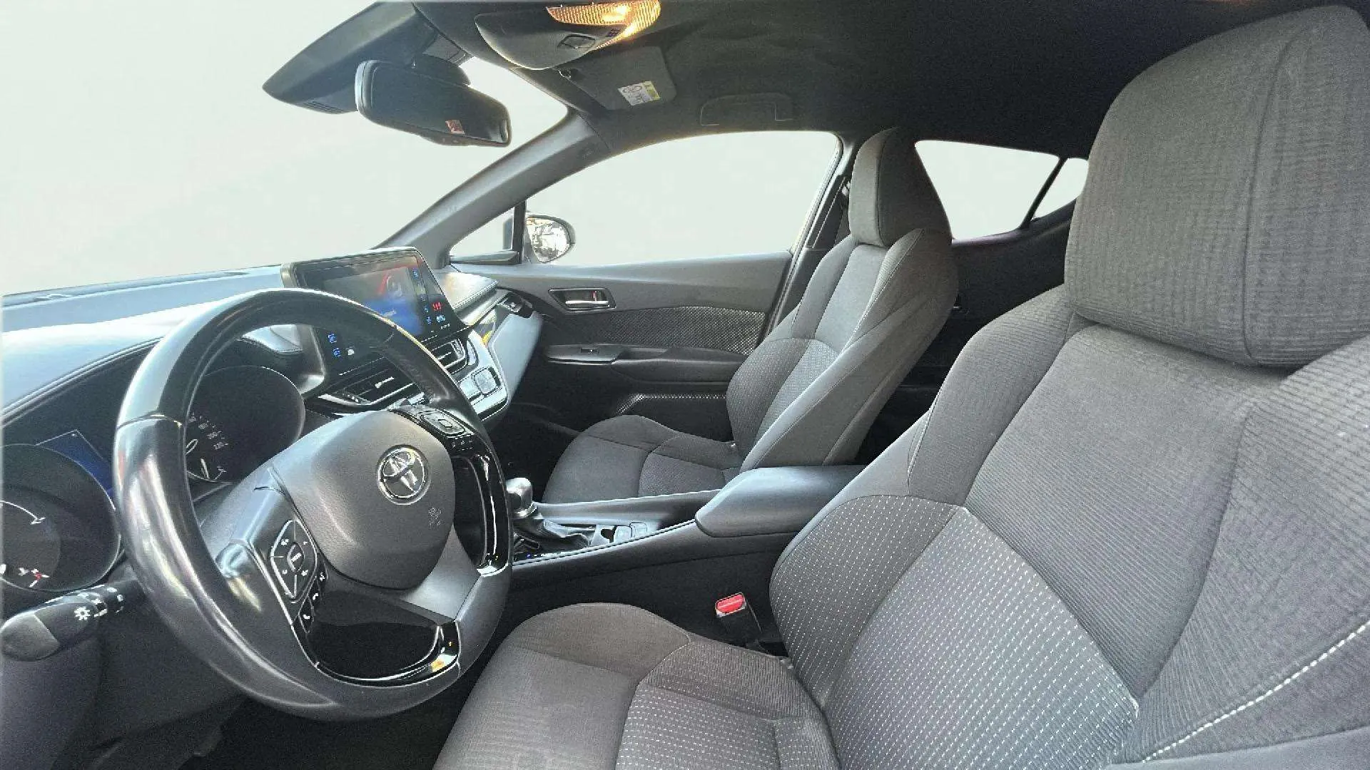 Toyota C-HR 1.8 125H Advance - foto 10