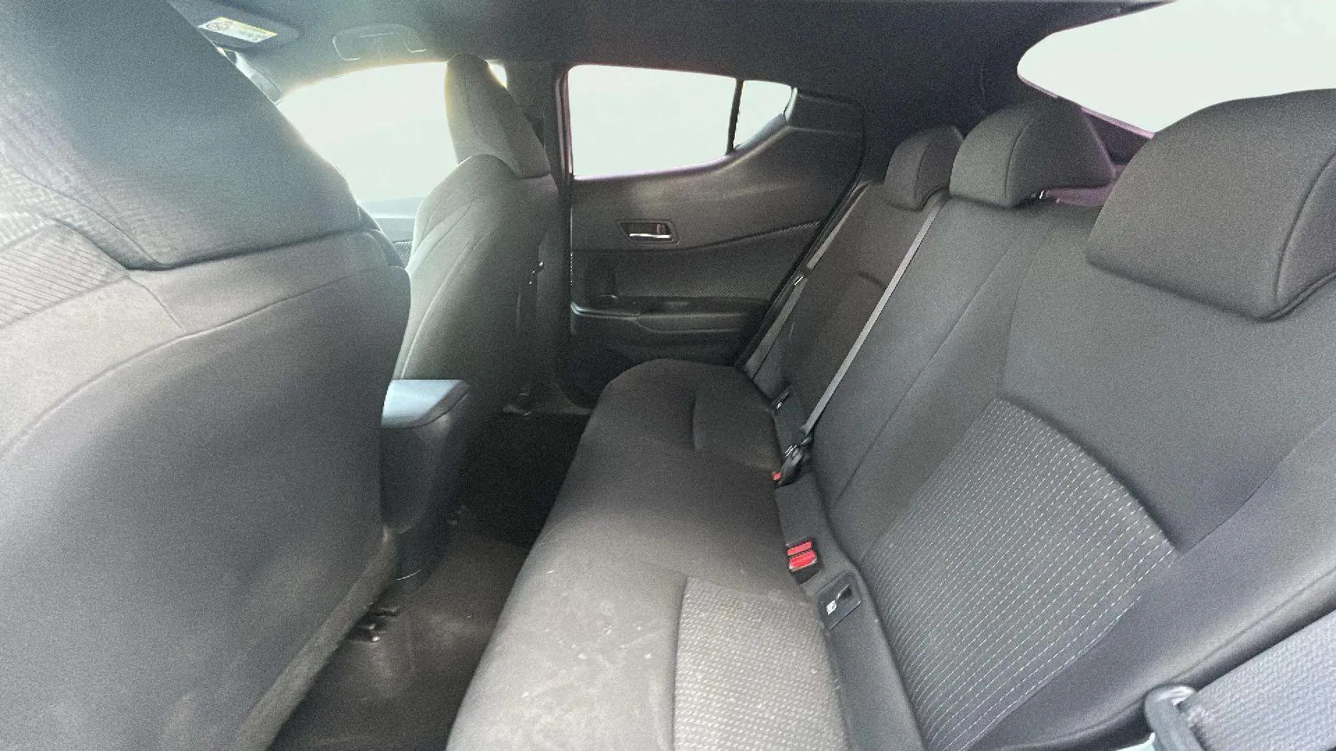 Toyota C-HR 1.8 125H Advance - foto 11