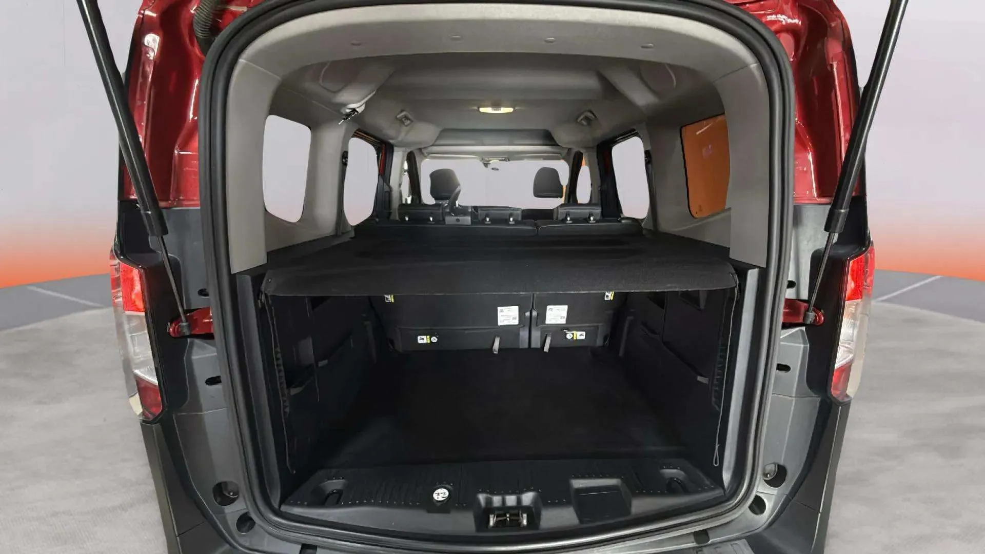 Ford Tourneo Courier 1.0 EcoBoost Active - foto 15