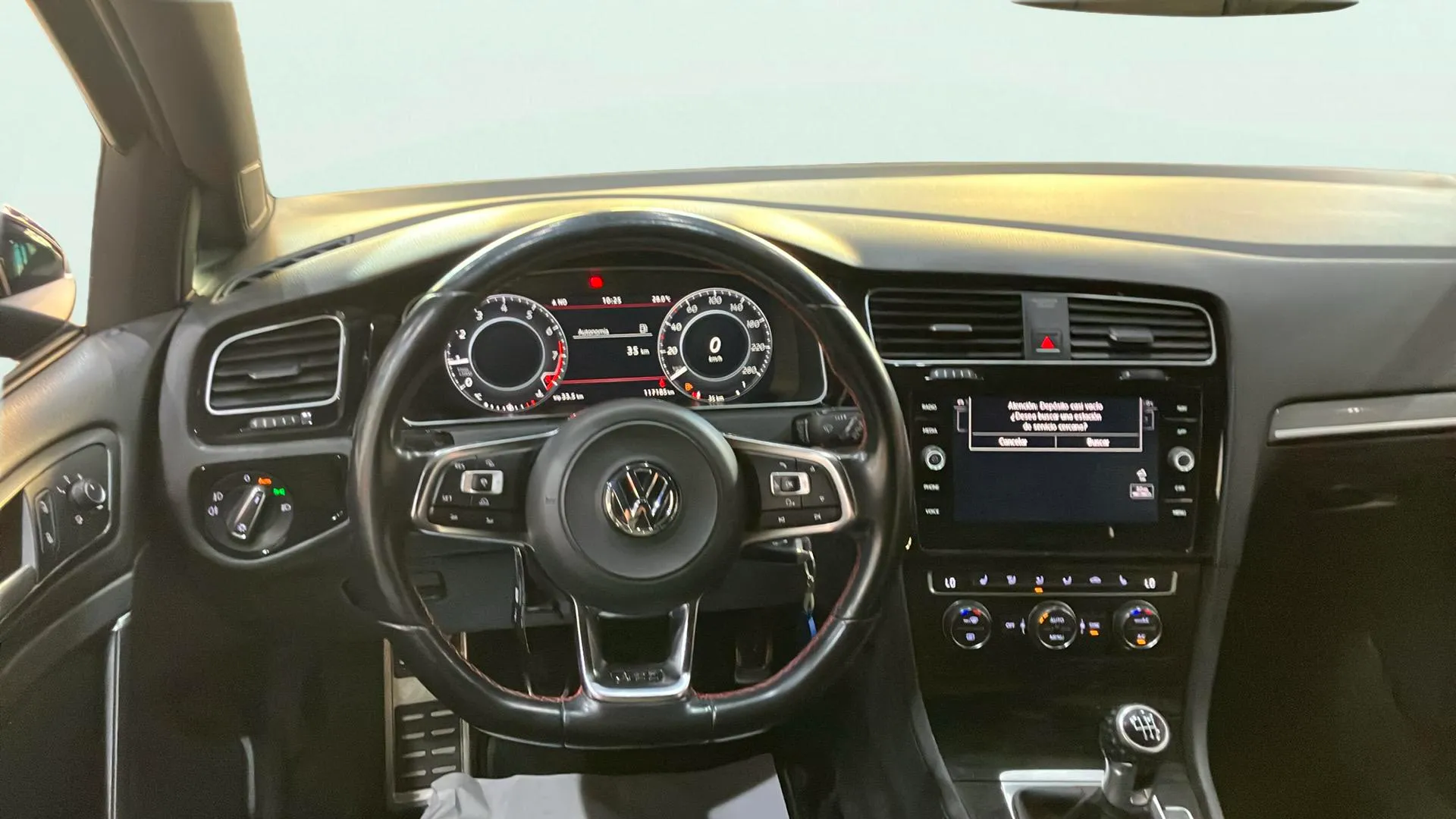 Volkswagen Golf GTI 2.0 TSI - foto 11