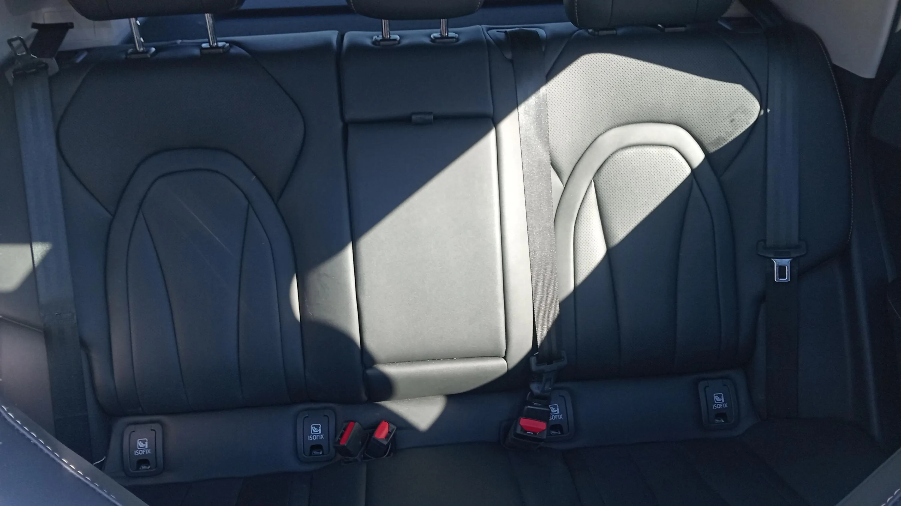 Omoda 5 1.6 T-GDi DCT Premium - foto 19