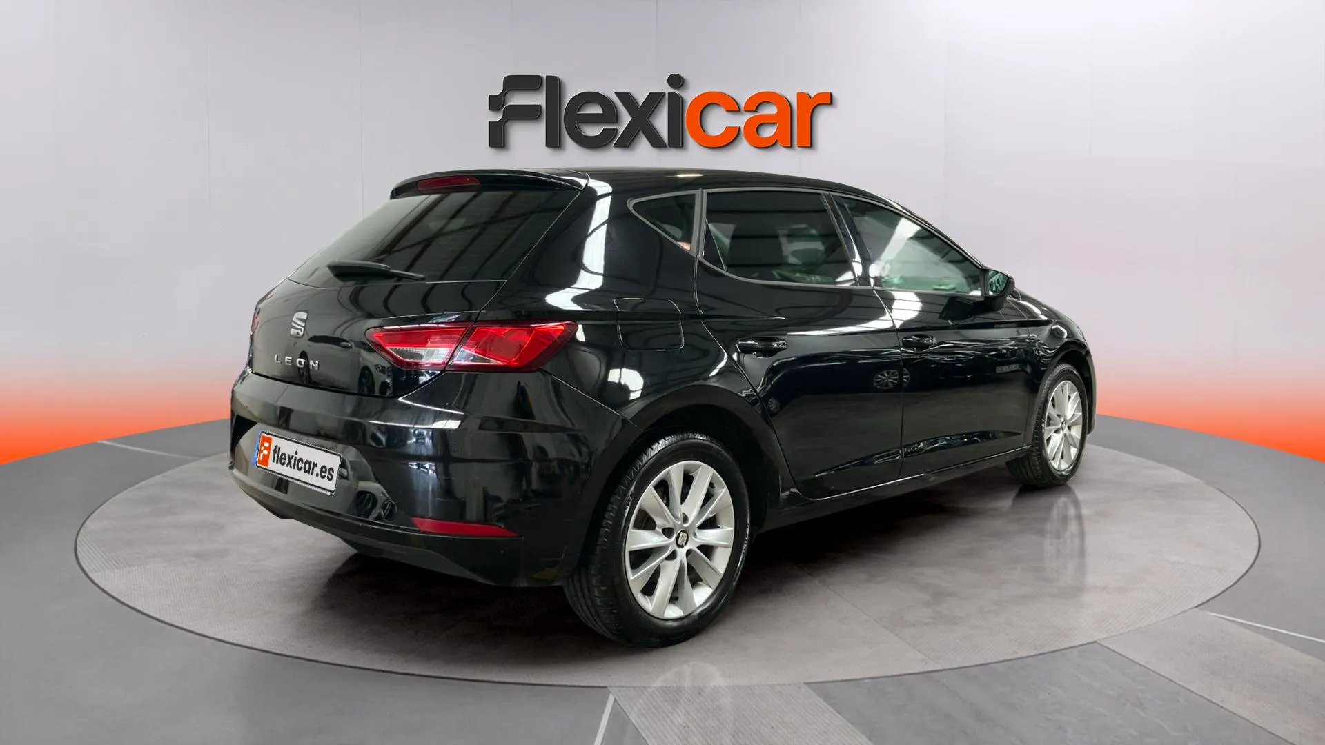 SEAT León 1.6 TDI Reference Plus - foto 7