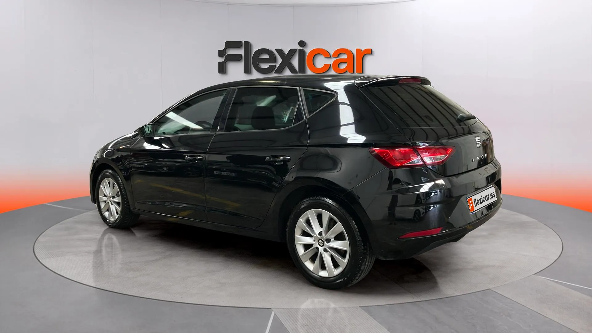 SEAT León 1.6 TDI Reference Plus - foto 5
