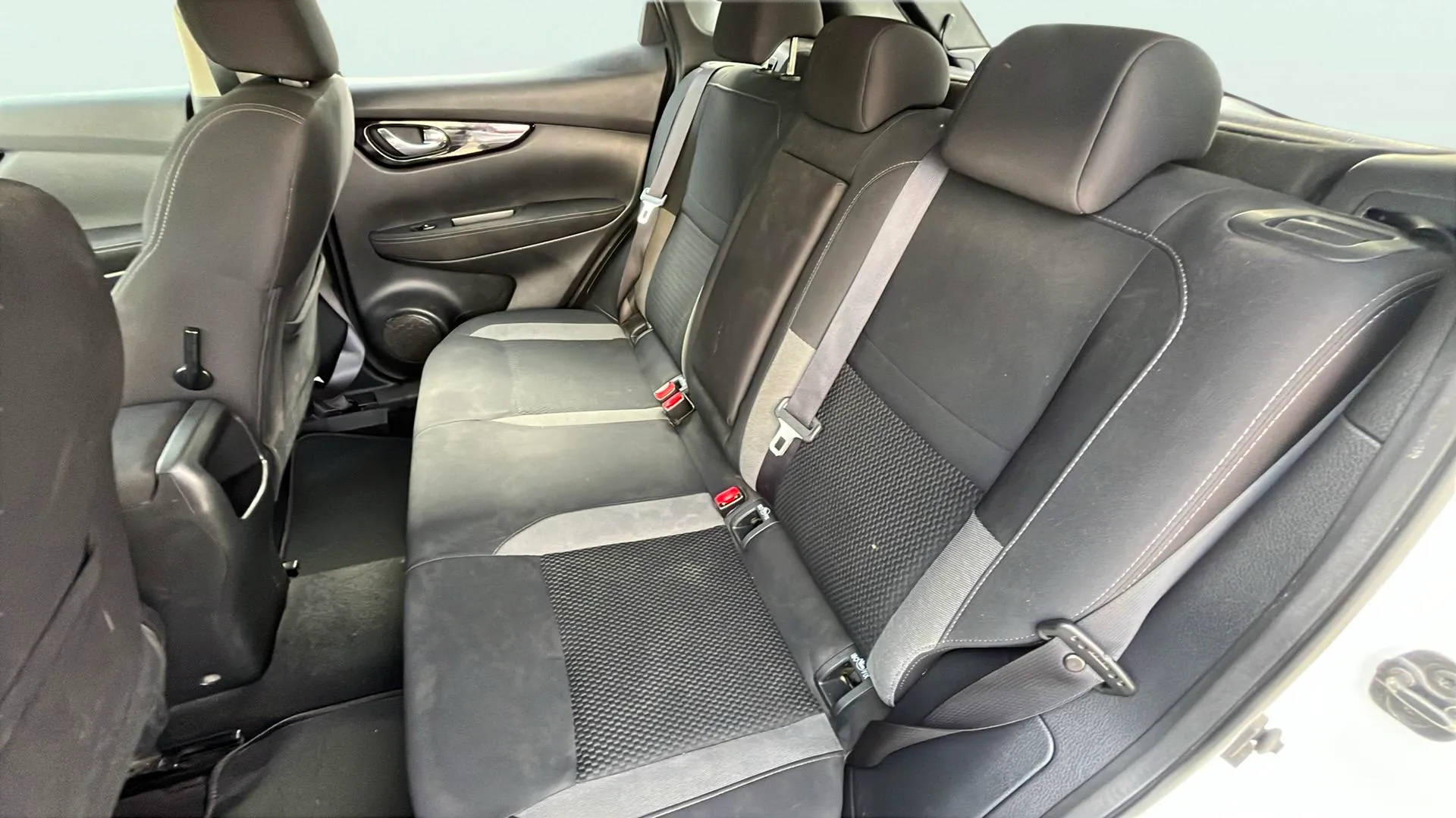 Nissan Qashqai DIG-T E6D N-Connecta - foto 20