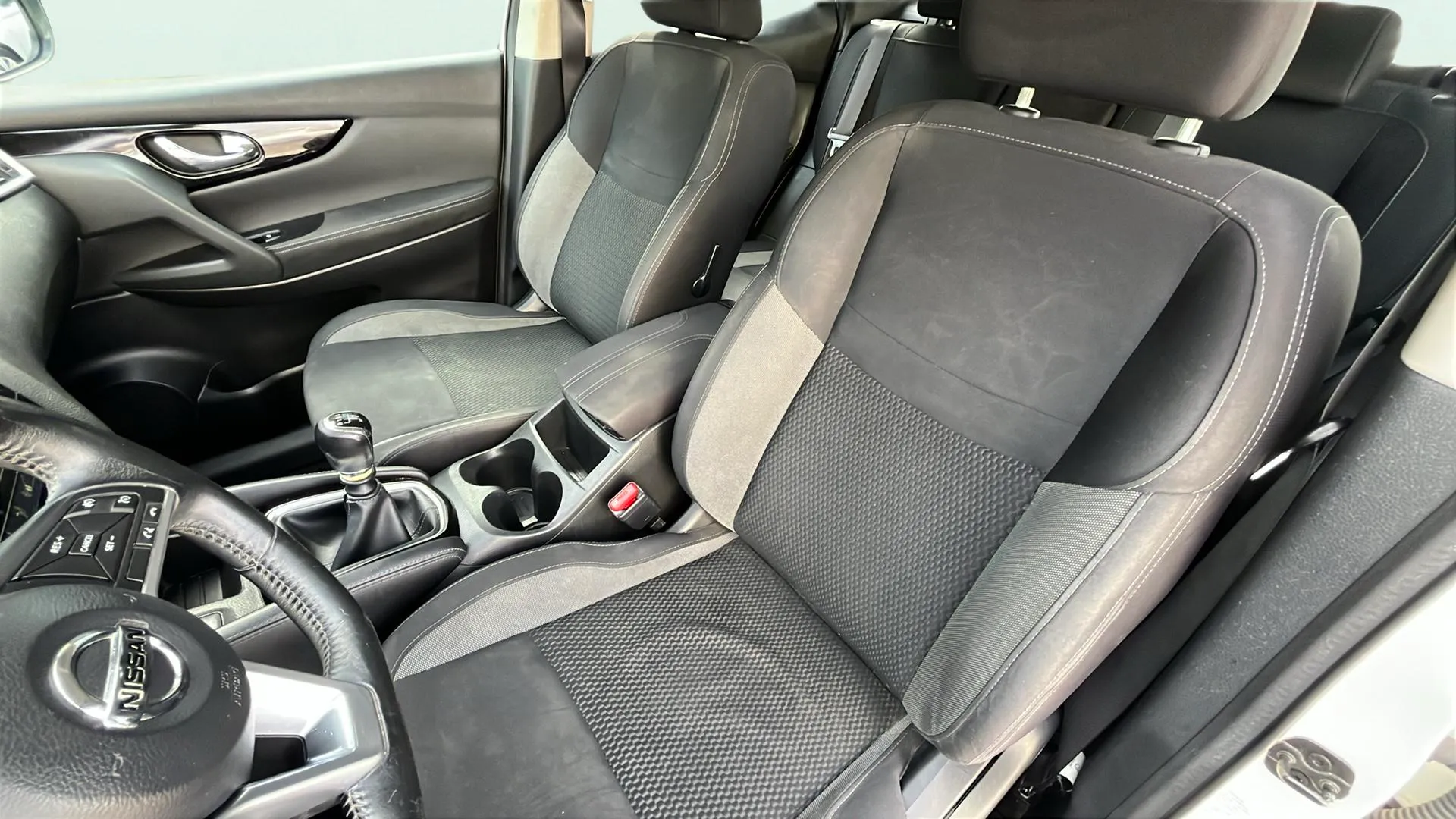 Nissan Qashqai DIG-T E6D N-Connecta - foto 18