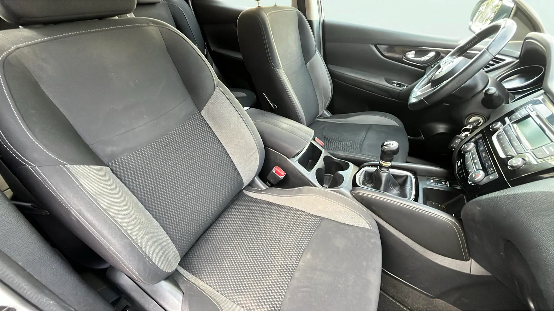 Nissan Qashqai DIG-T E6D N-Connecta - foto 19
