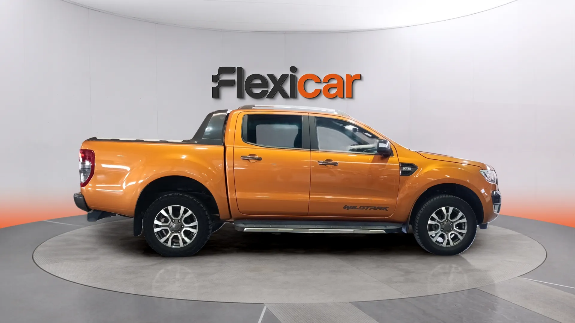 Ford Ranger 3.2 TDCi 4x4 Dob Cab Wildtrack - foto 2