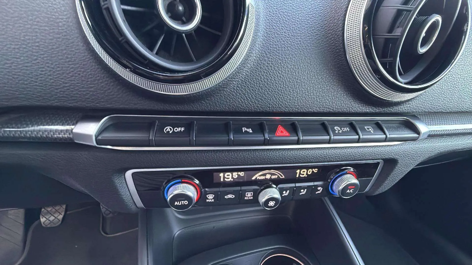 Audi A3 design edition 1.6 TDI Sportback - foto 17