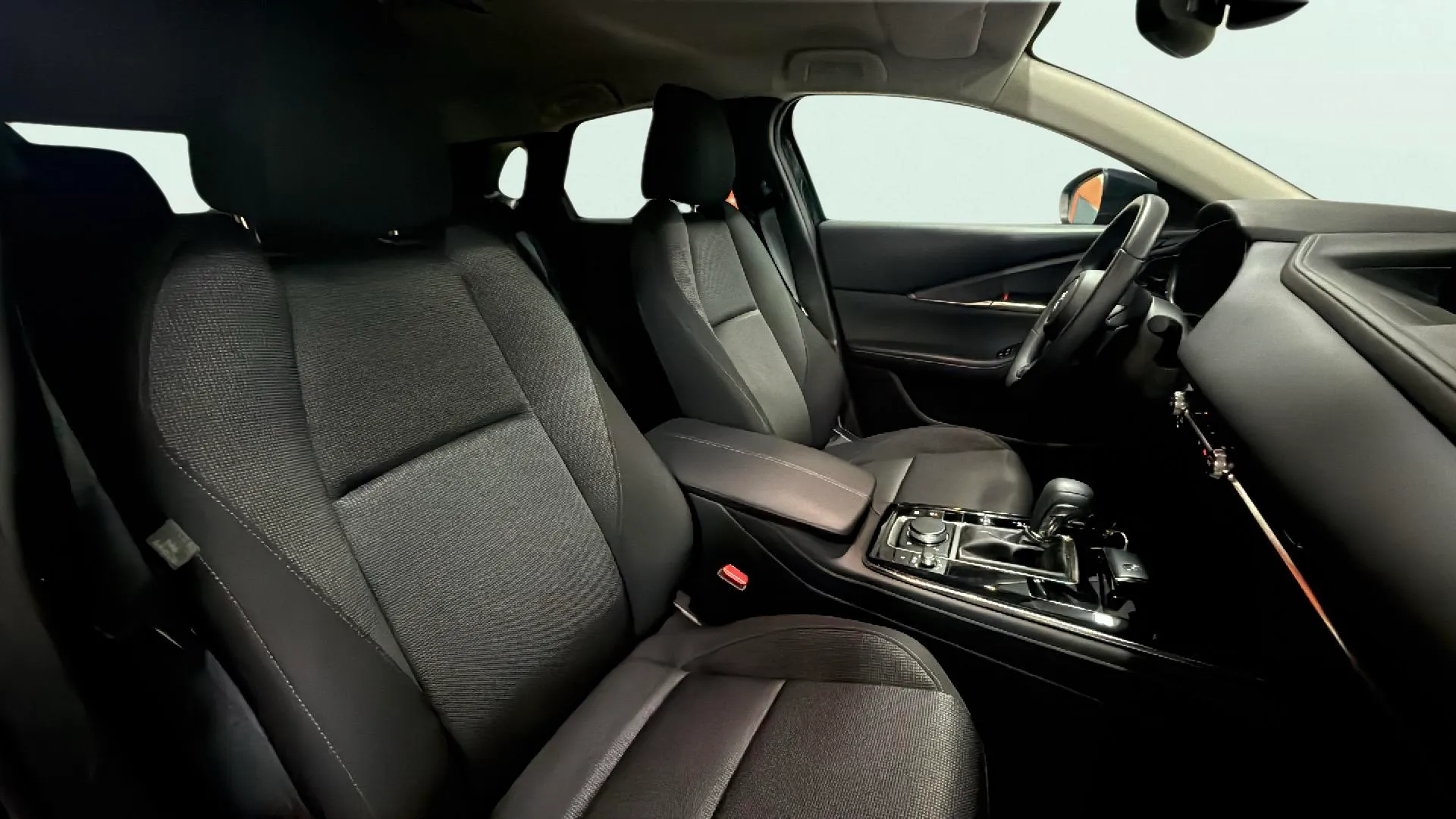Mazda CX-30 e-SKYACTIV-X 2.0 Zenith - foto 12