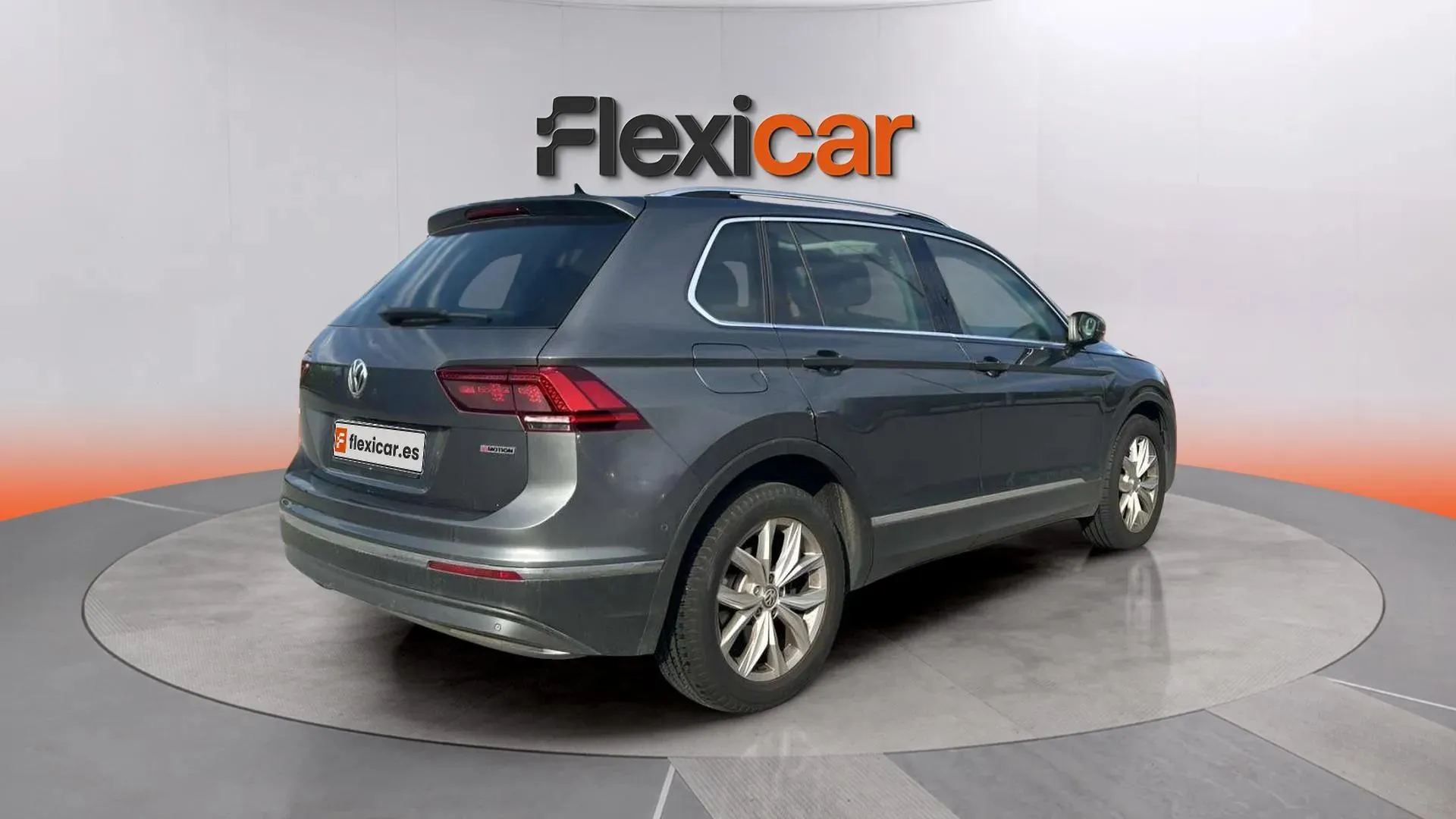 Volkswagen Tiguan Sport 2.0 TDI 4Motion DSG - foto 3