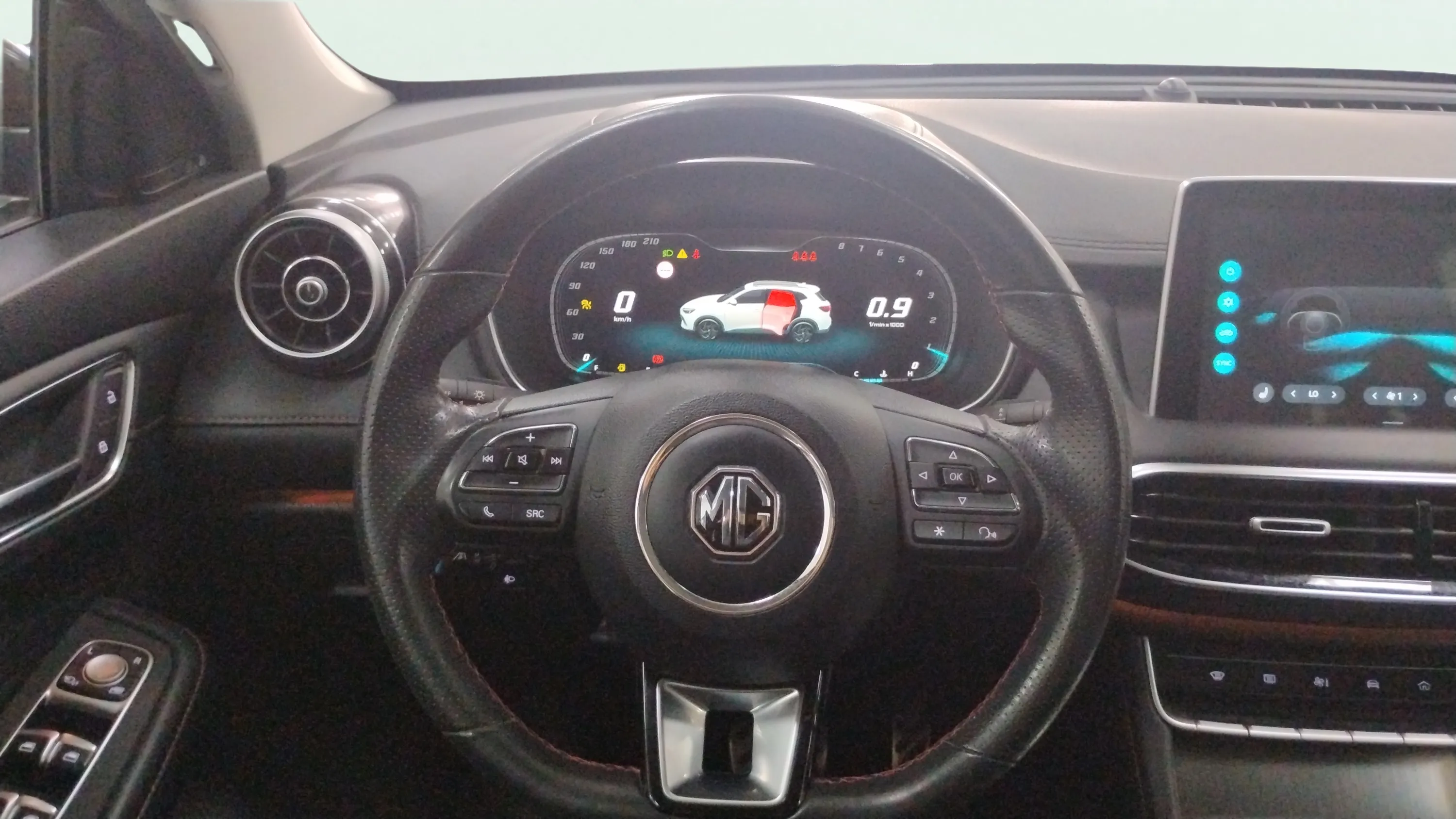 MG HS 1.5 Turbo GDI Luxury DCT - foto 11