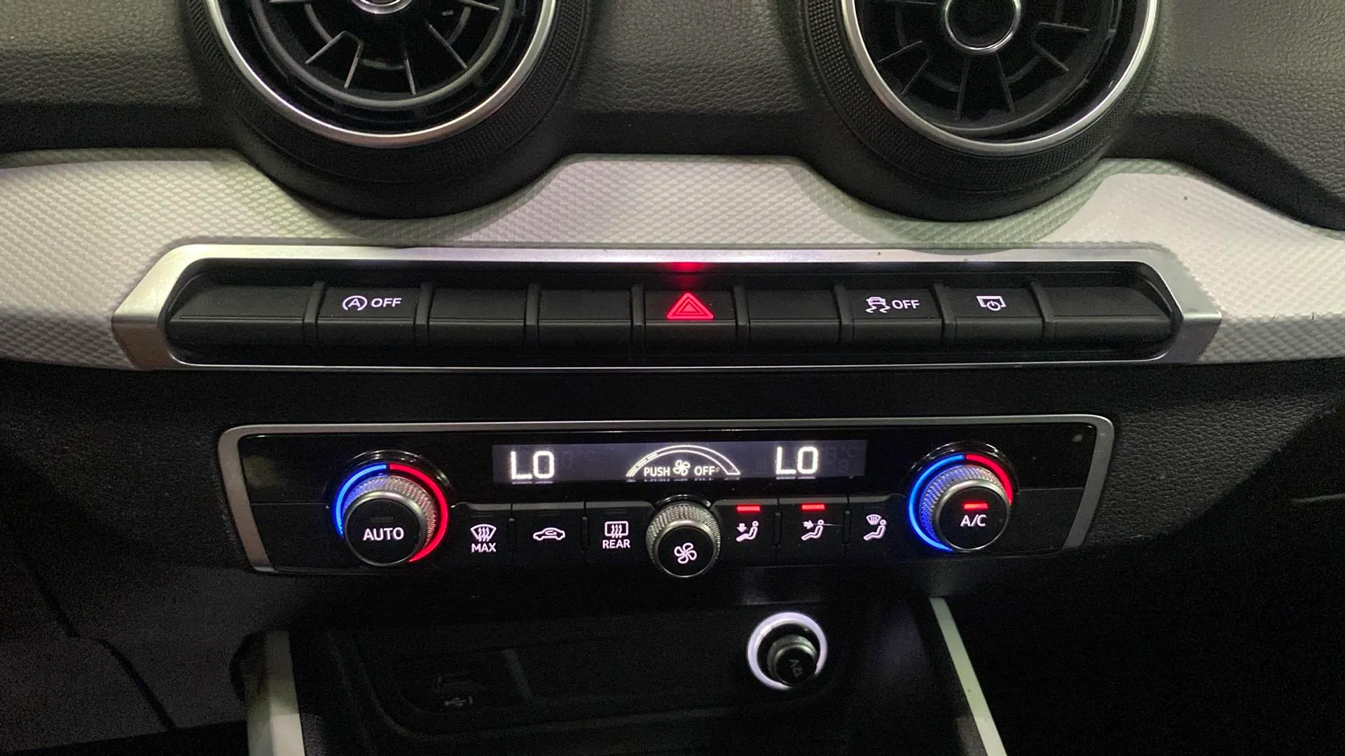 Audi Q2 design edition 1.6 TDI - foto 23