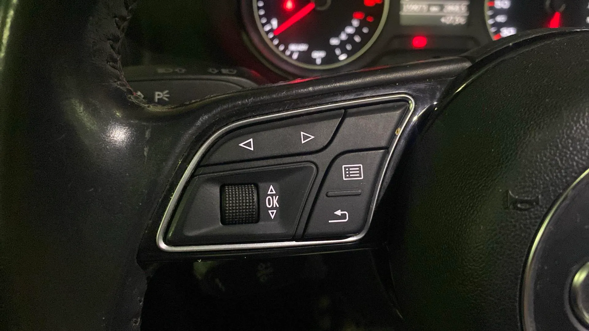 Audi Q2 design edition 1.6 TDI - foto 16
