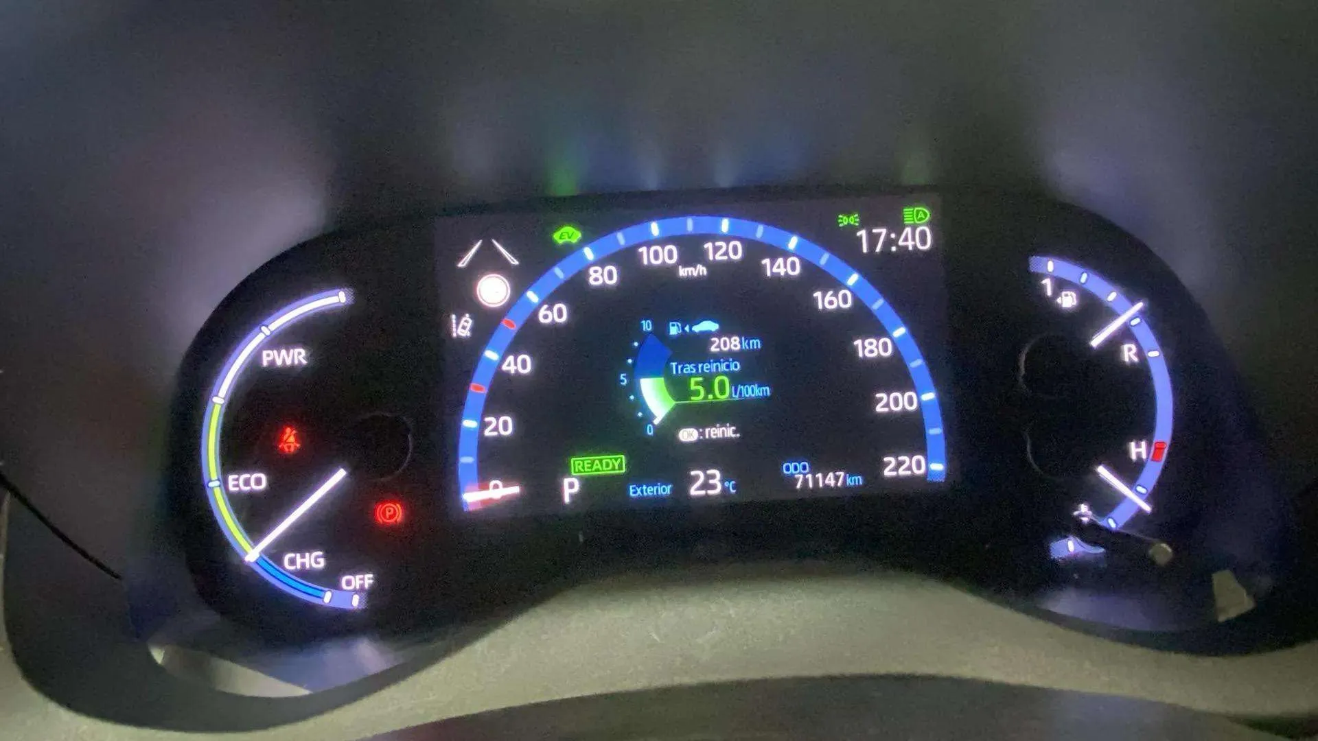 Toyota Yaris Cross 1.5 120H Active Tech - foto 12