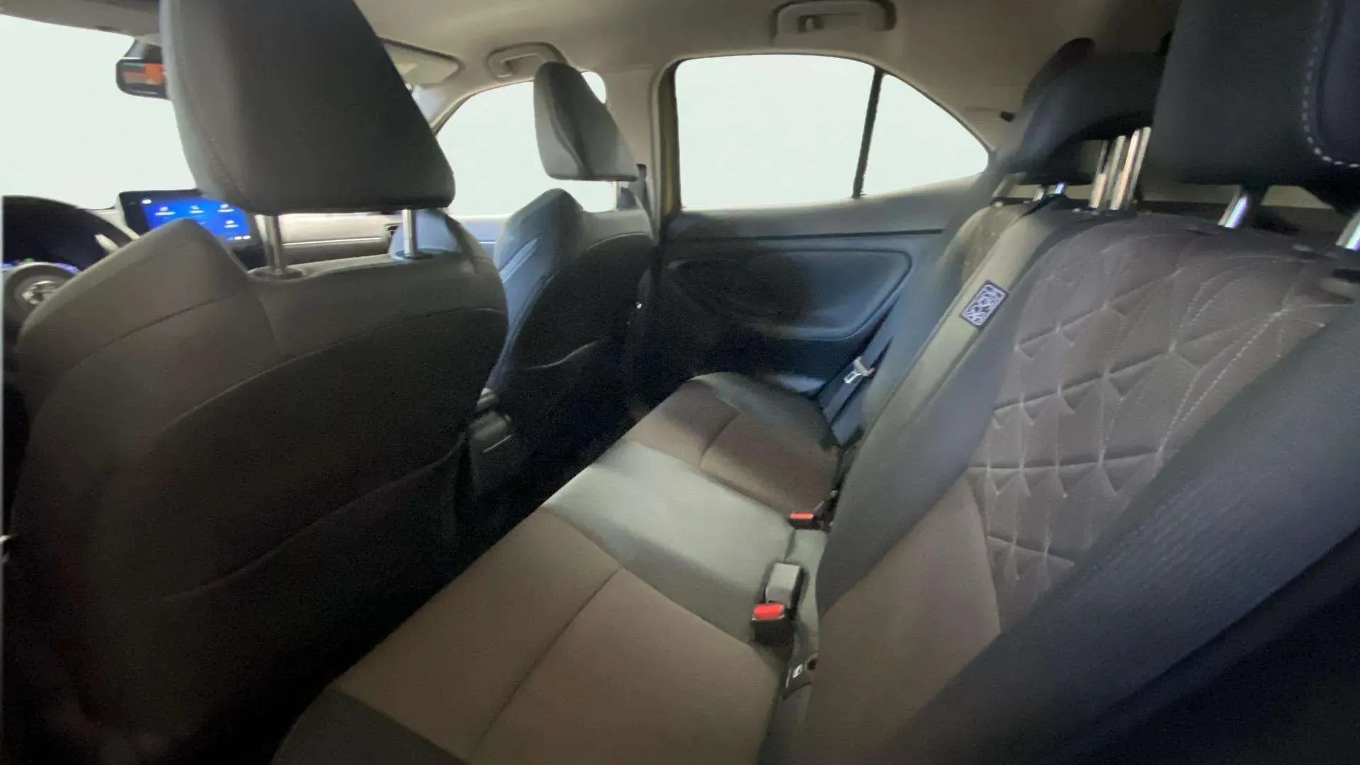 Toyota Yaris Cross 1.5 120H Active Tech - foto 14