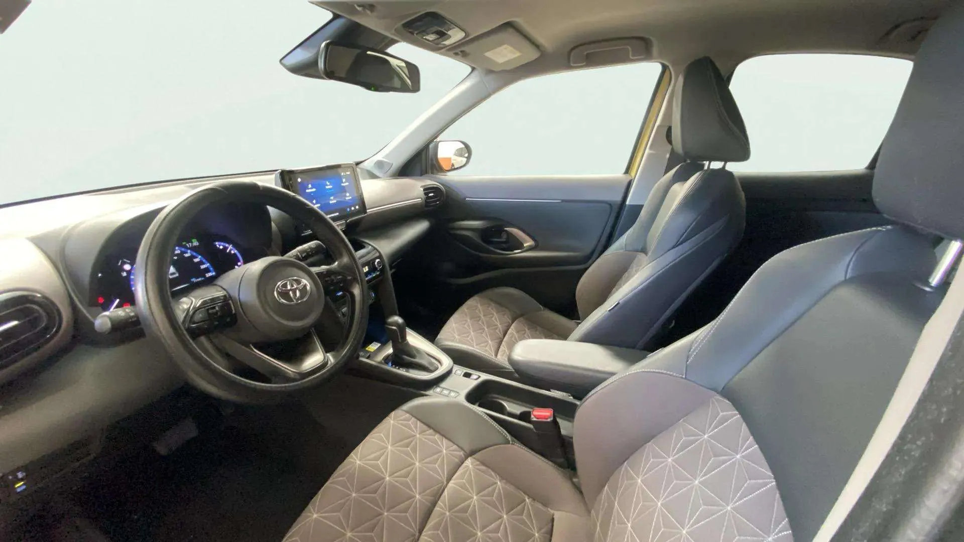 Toyota Yaris Cross 1.5 120H Active Tech - foto 13