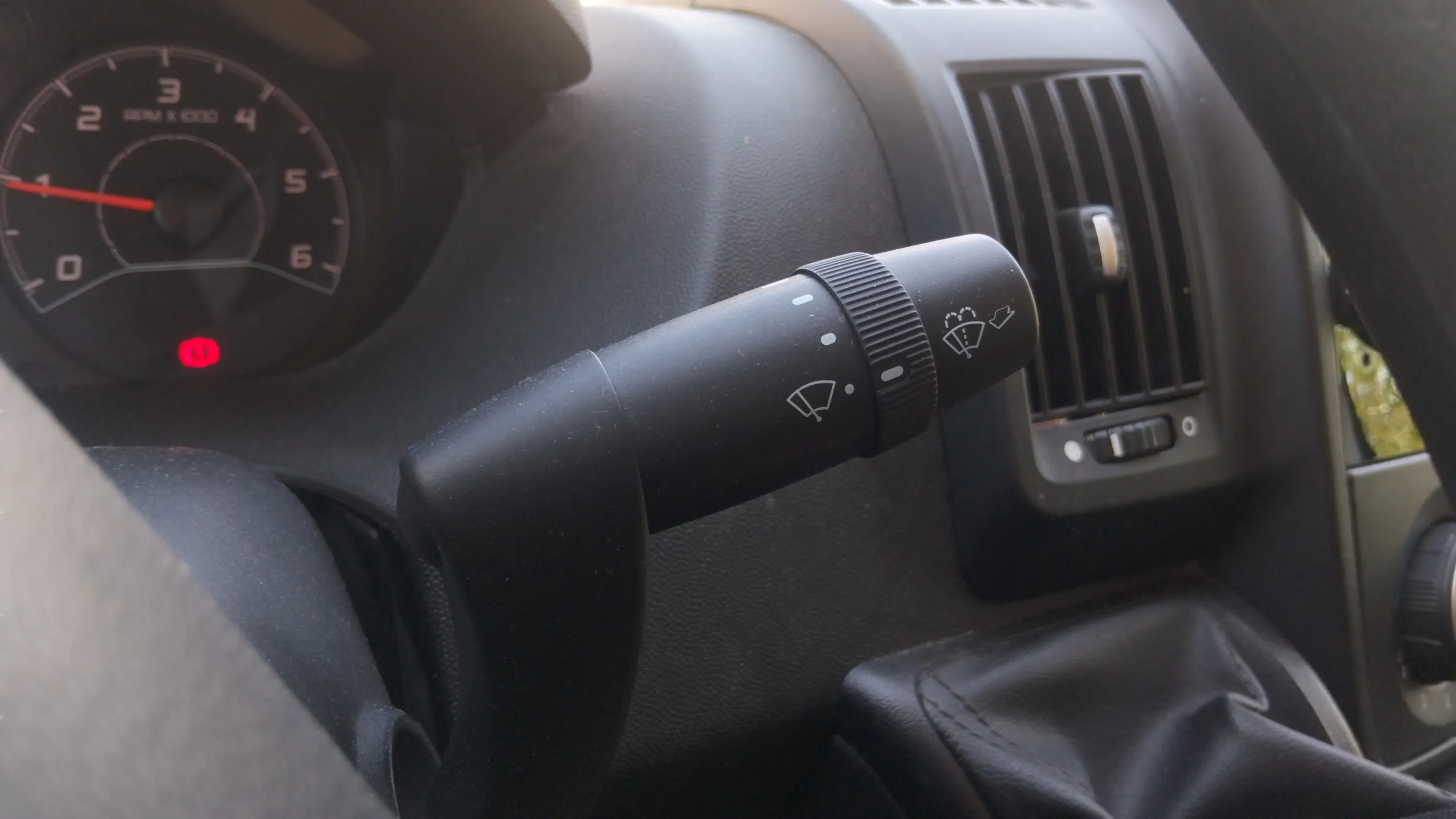 Citroën Jumper BlueHDi Furgón 35L3H2 - foto 18