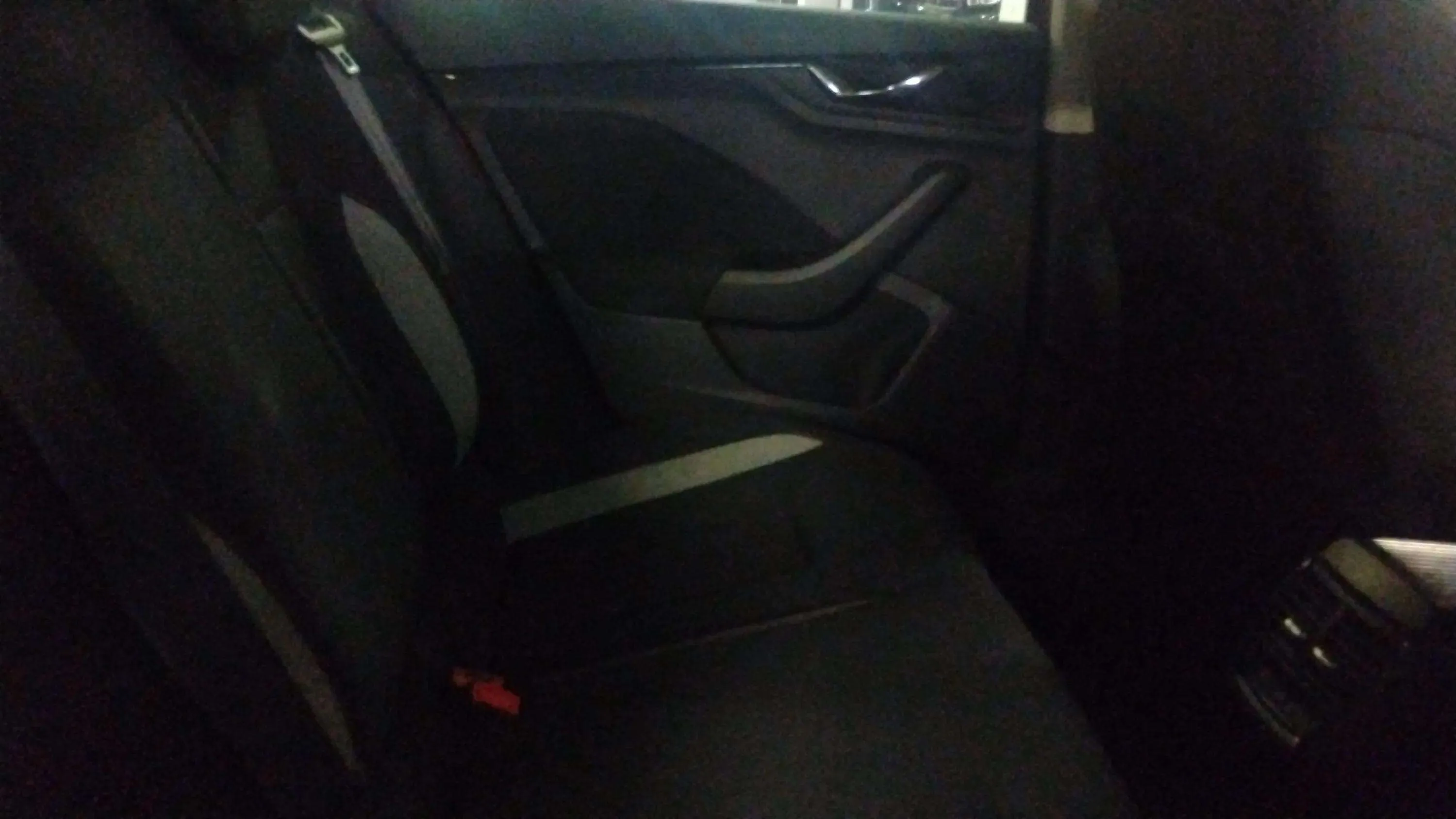 Škoda Kamiq 1.0 TSI Selection - foto 12