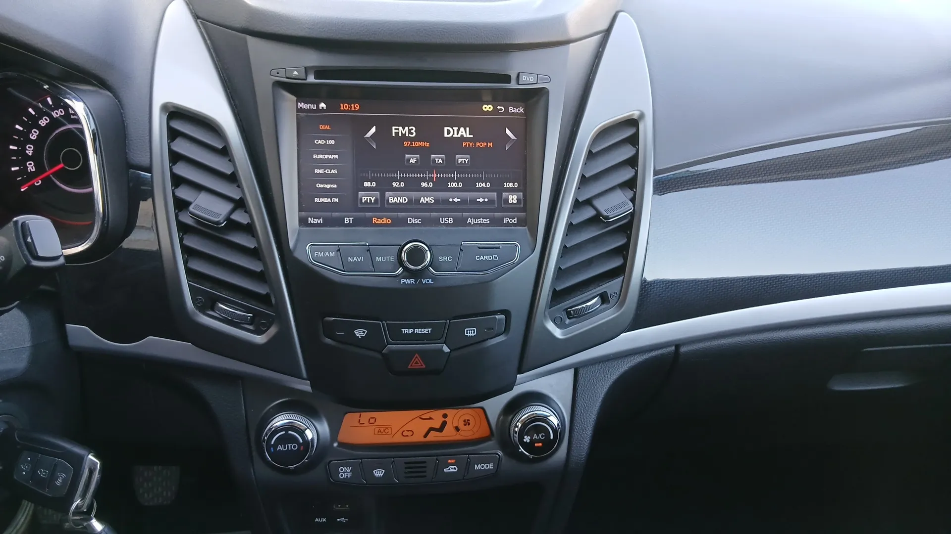 SsangYong Korando D22T Limited 4x2 - foto 7