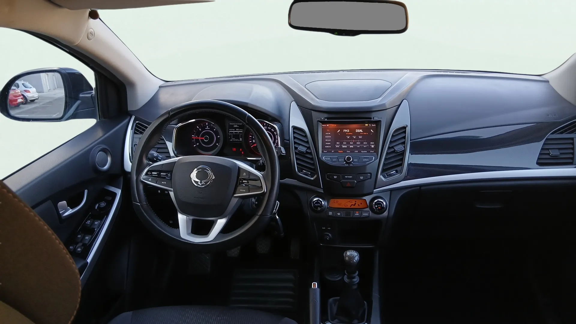 SsangYong Korando D22T Limited 4x2 - foto 6