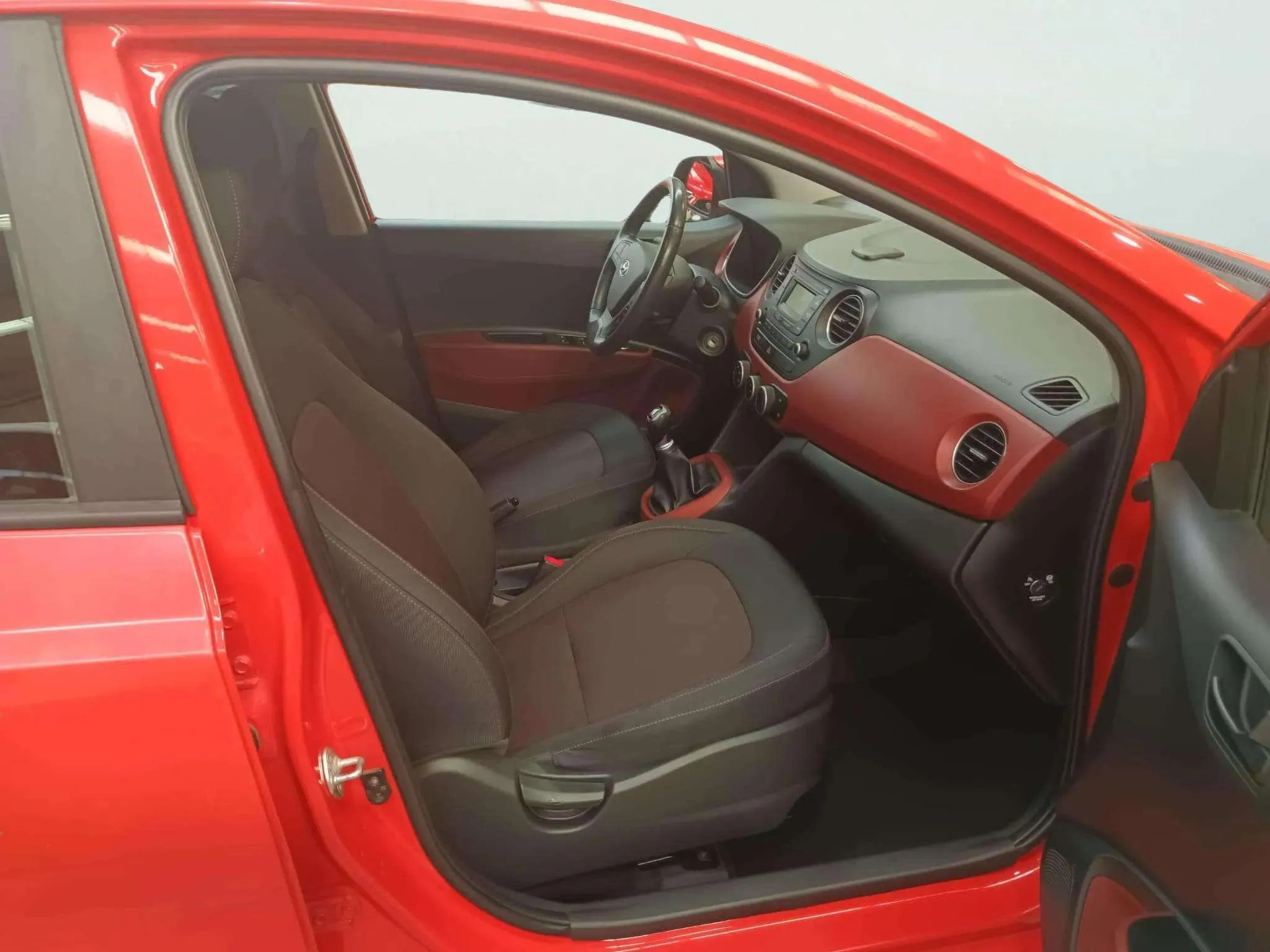 Hyundai i10 1.0 Go! - foto 11