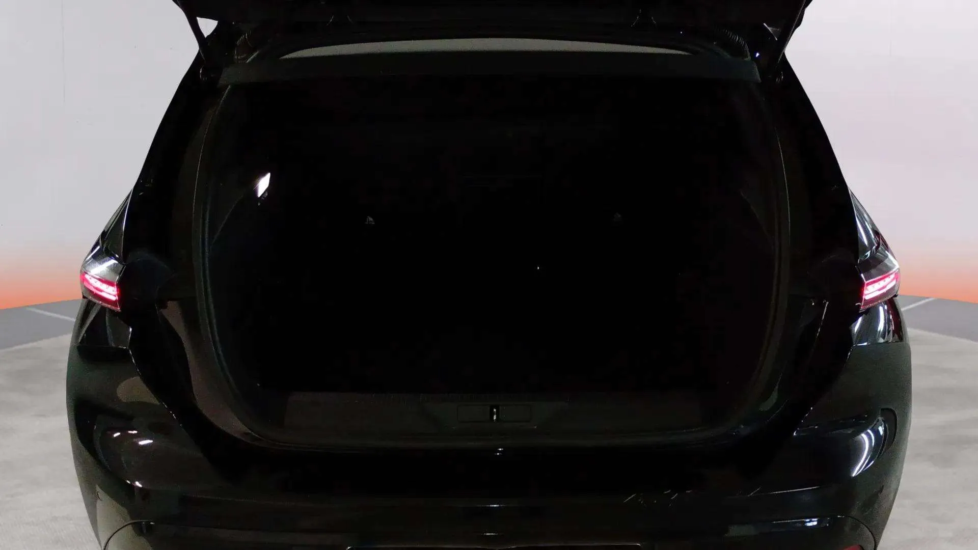 Peugeot 308 Allure BlueHDi 130 EAT8 - foto 18